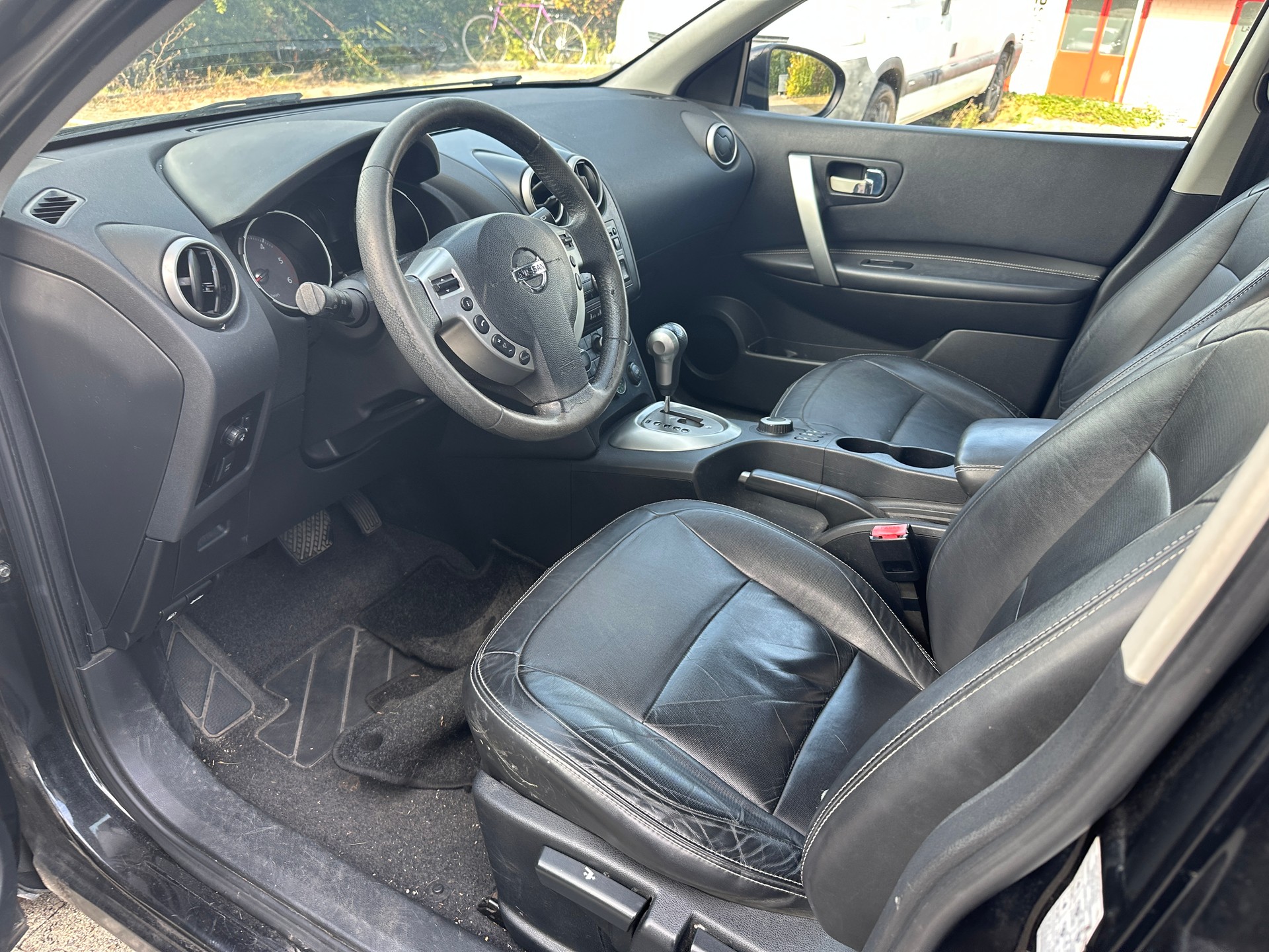 NISSAN Qashqai +2 2.0 dCi 4WD tekna Automatic-image-7
