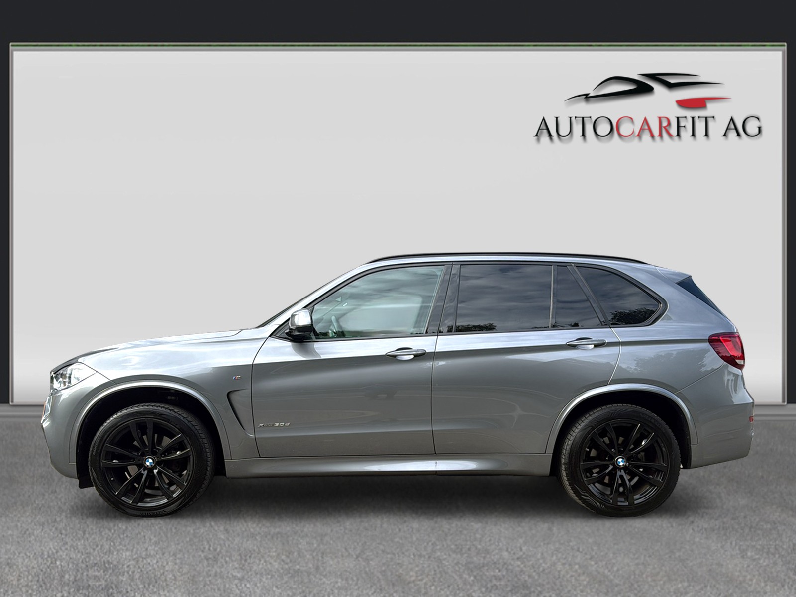 BMW X5 xDrive 30d Steptronic-showroom-element-3