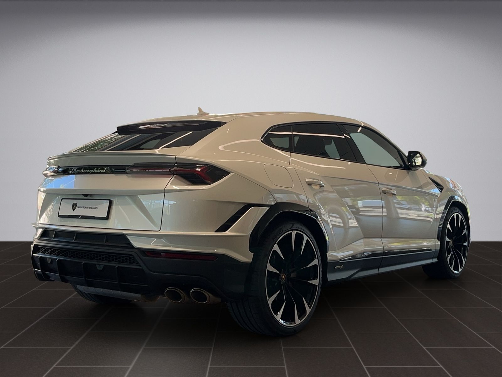 LAMBORGHINI Urus 4.0 S-image-2