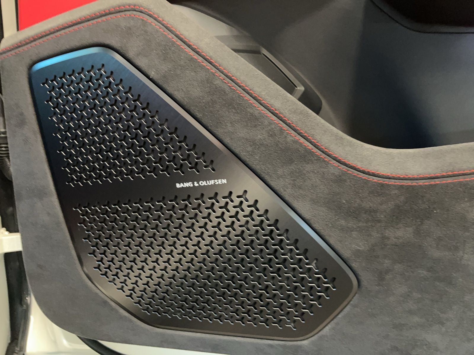 LAMBORGHINI Urus 4.0 S-image-13