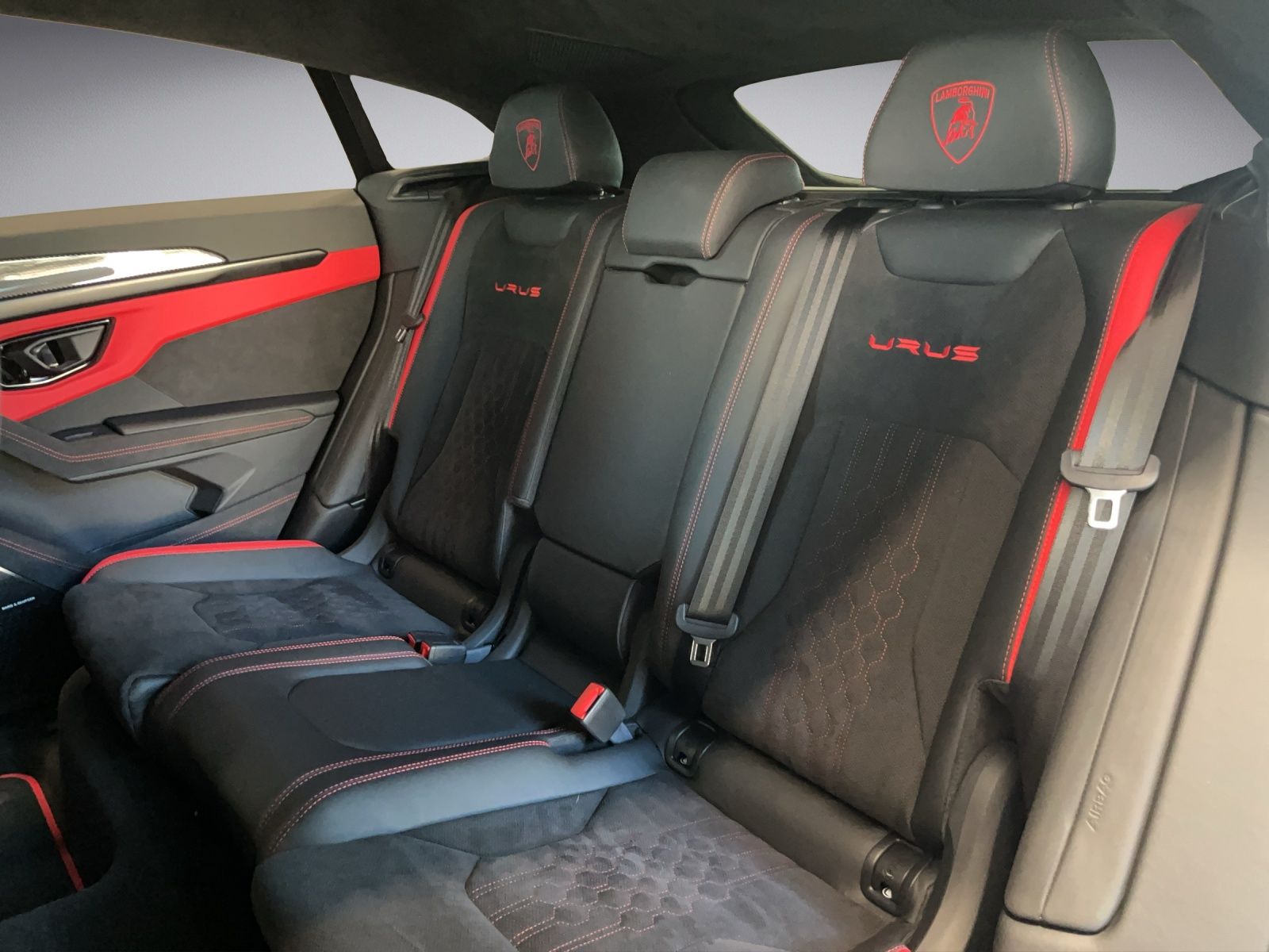 LAMBORGHINI Urus 4.0 S-image-7
