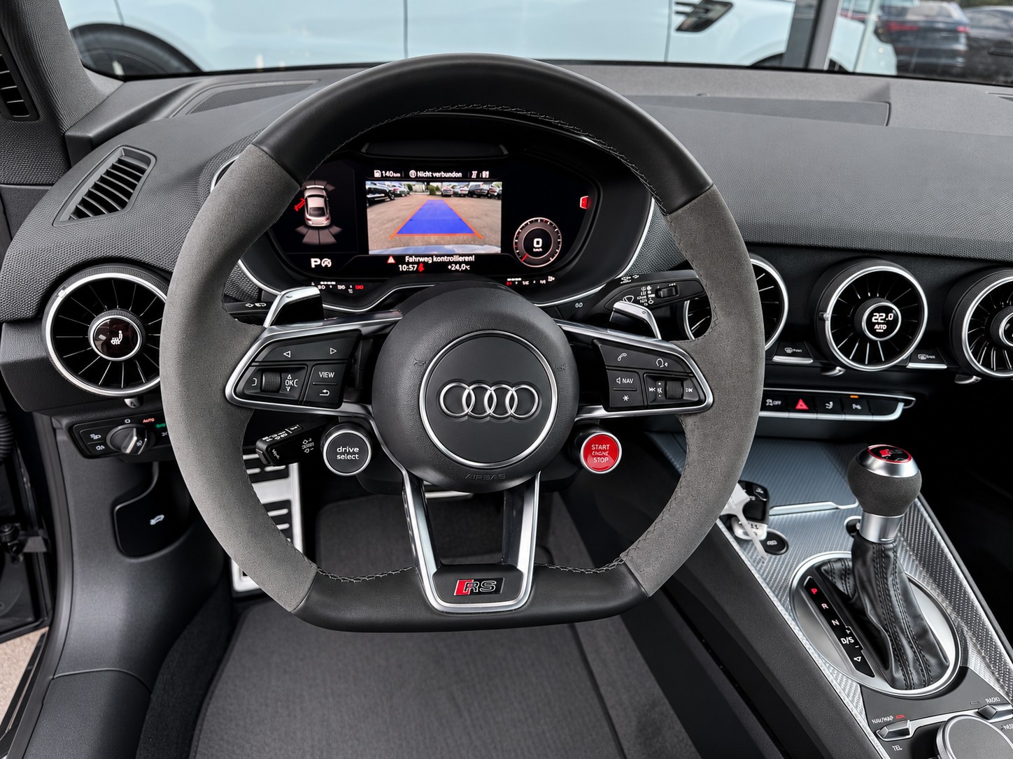 AUDI TT Coupé TTRS quattro S-tronic-image-15
