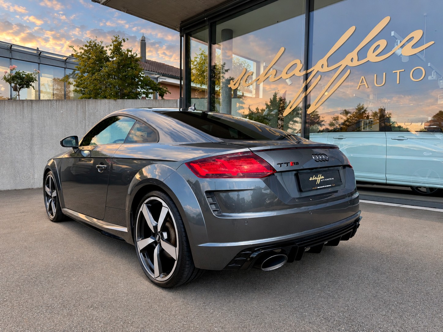 AUDI TT Coupé TTRS quattro S-tronic-image-6