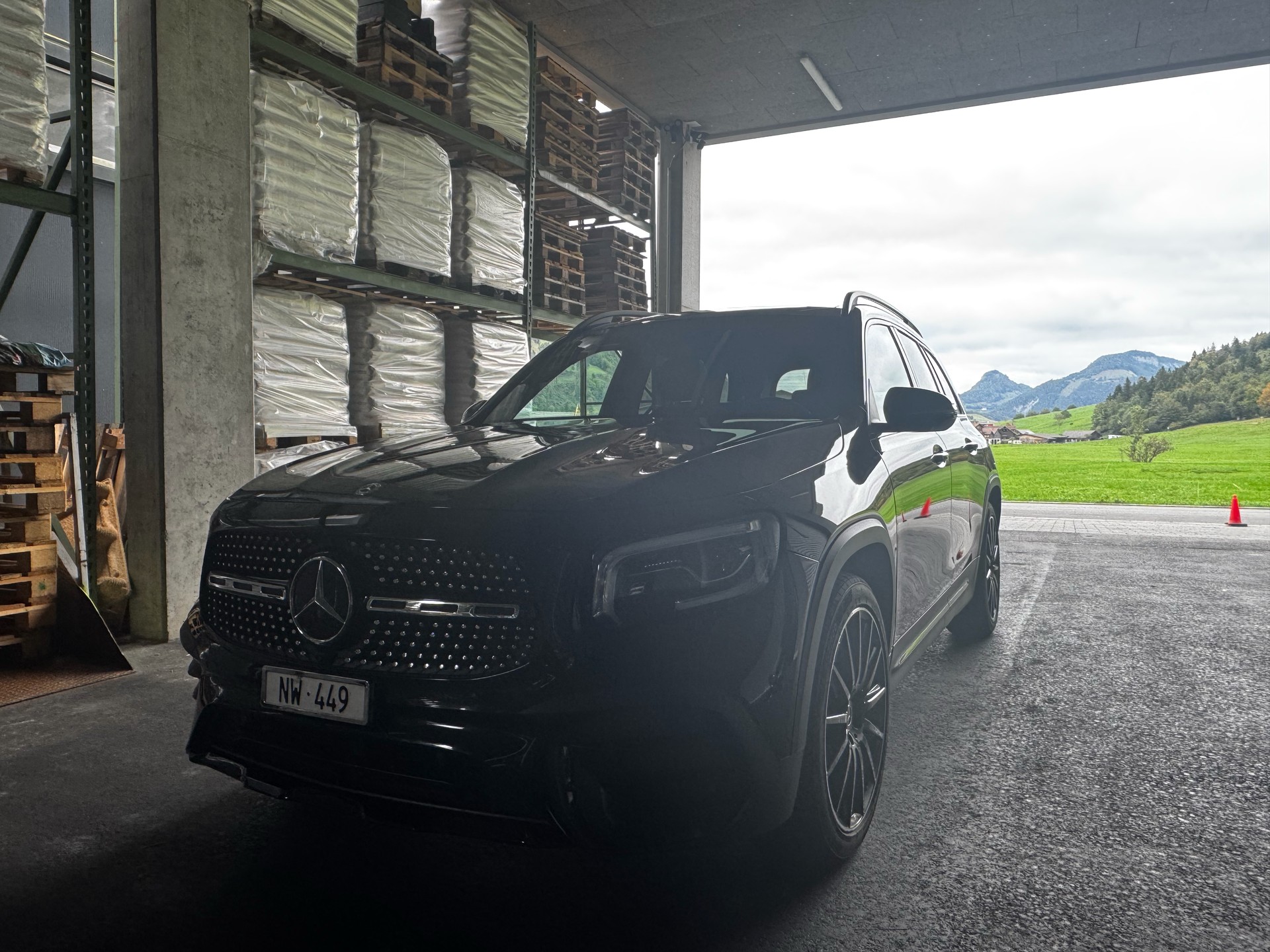 MERCEDES-BENZ GLB 250 AMG Line 4matic-image-0
