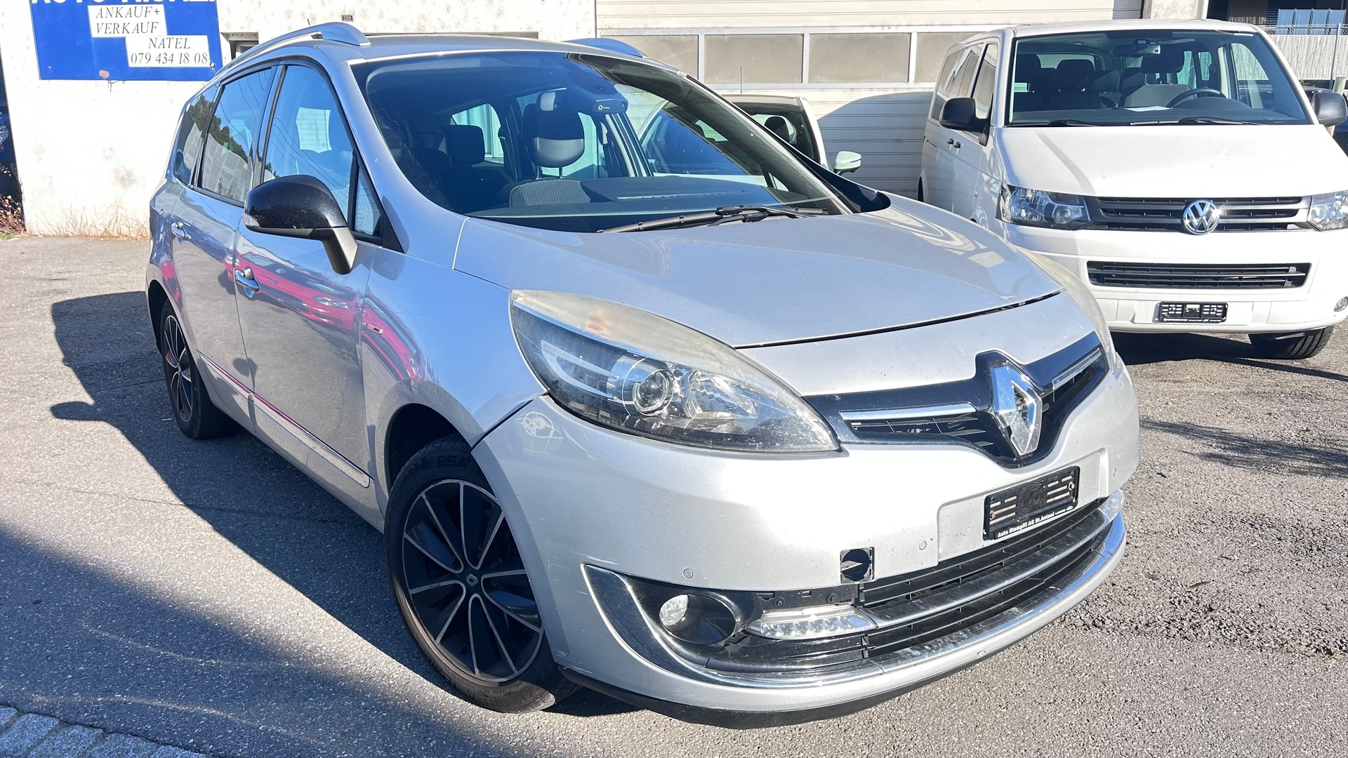 RENAULT Grand Scénic 1.2 16V Turbo Bose Edition-image-1