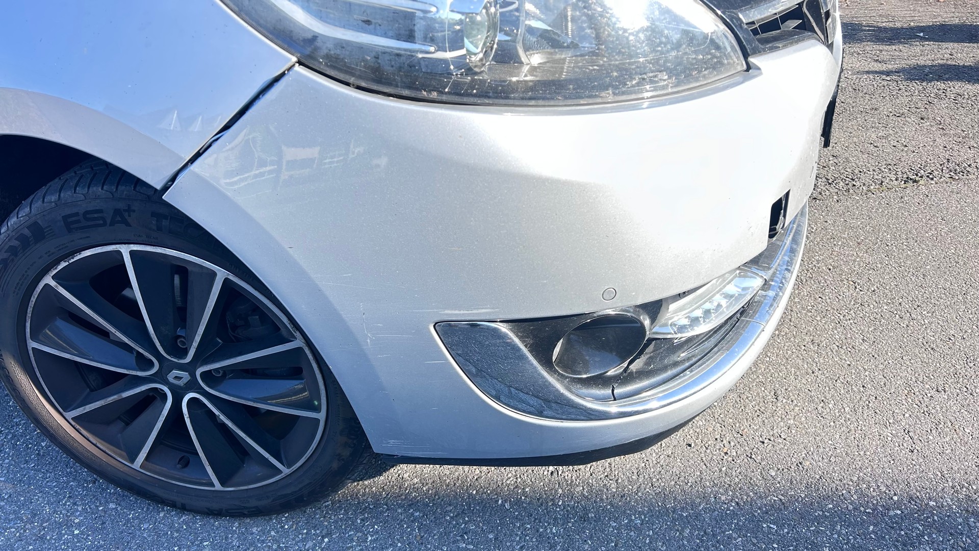 RENAULT Grand Scénic 1.2 16V Turbo Bose Edition-image-10