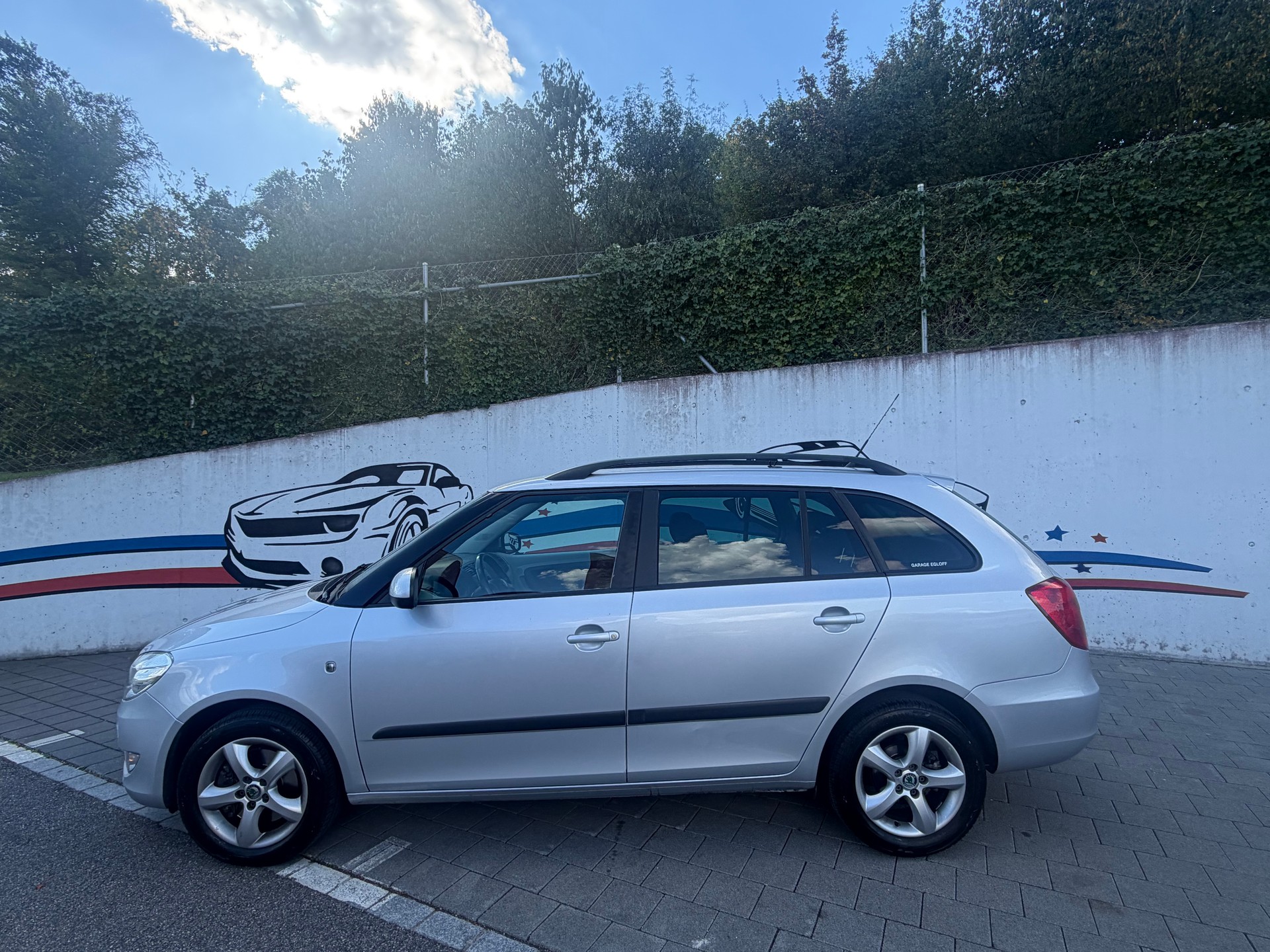 SKODA Fabia 1.2 TSI Ambiente DSG-image-1