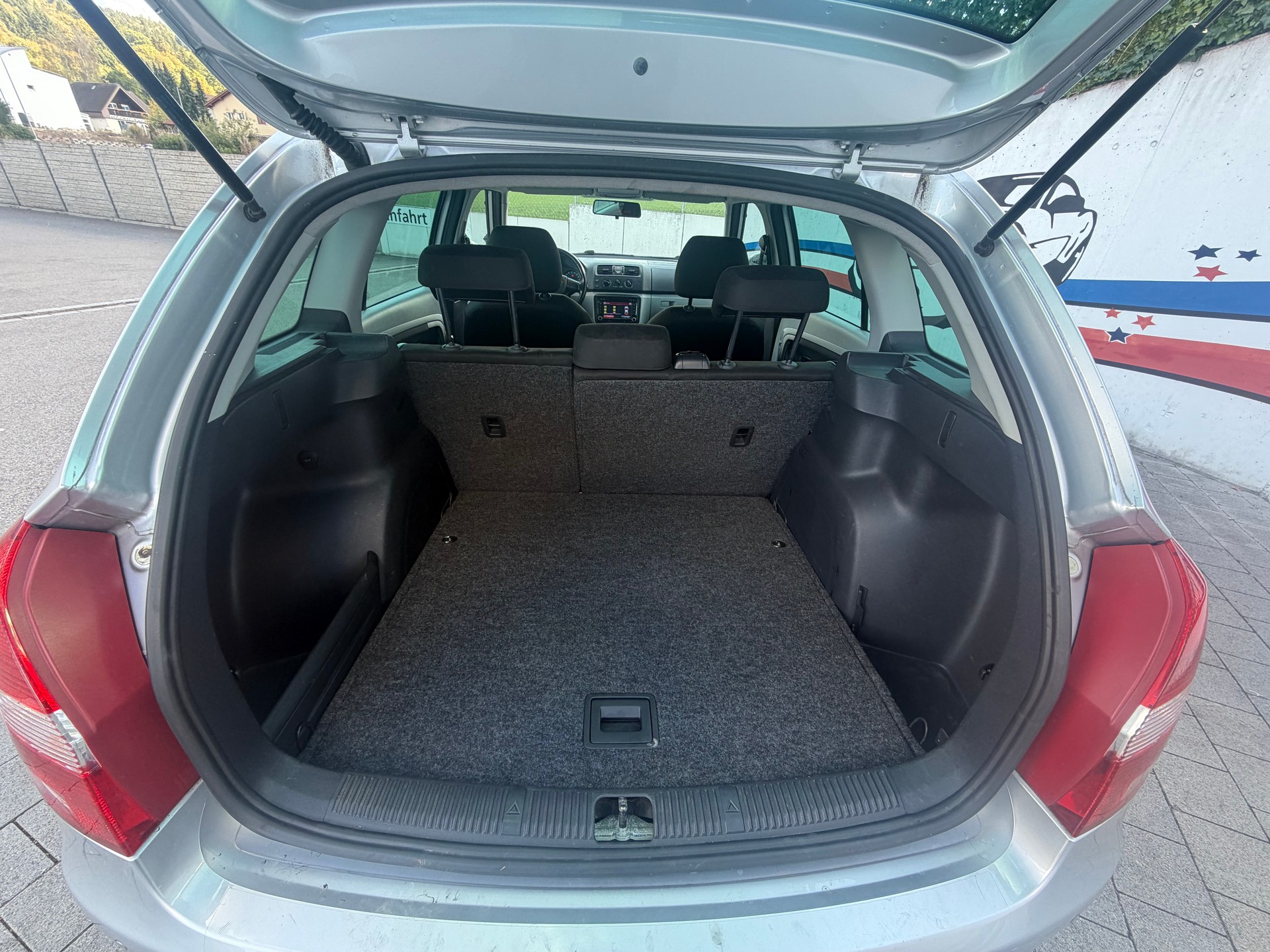 SKODA Fabia 1.2 TSI Ambiente DSG-image-9
