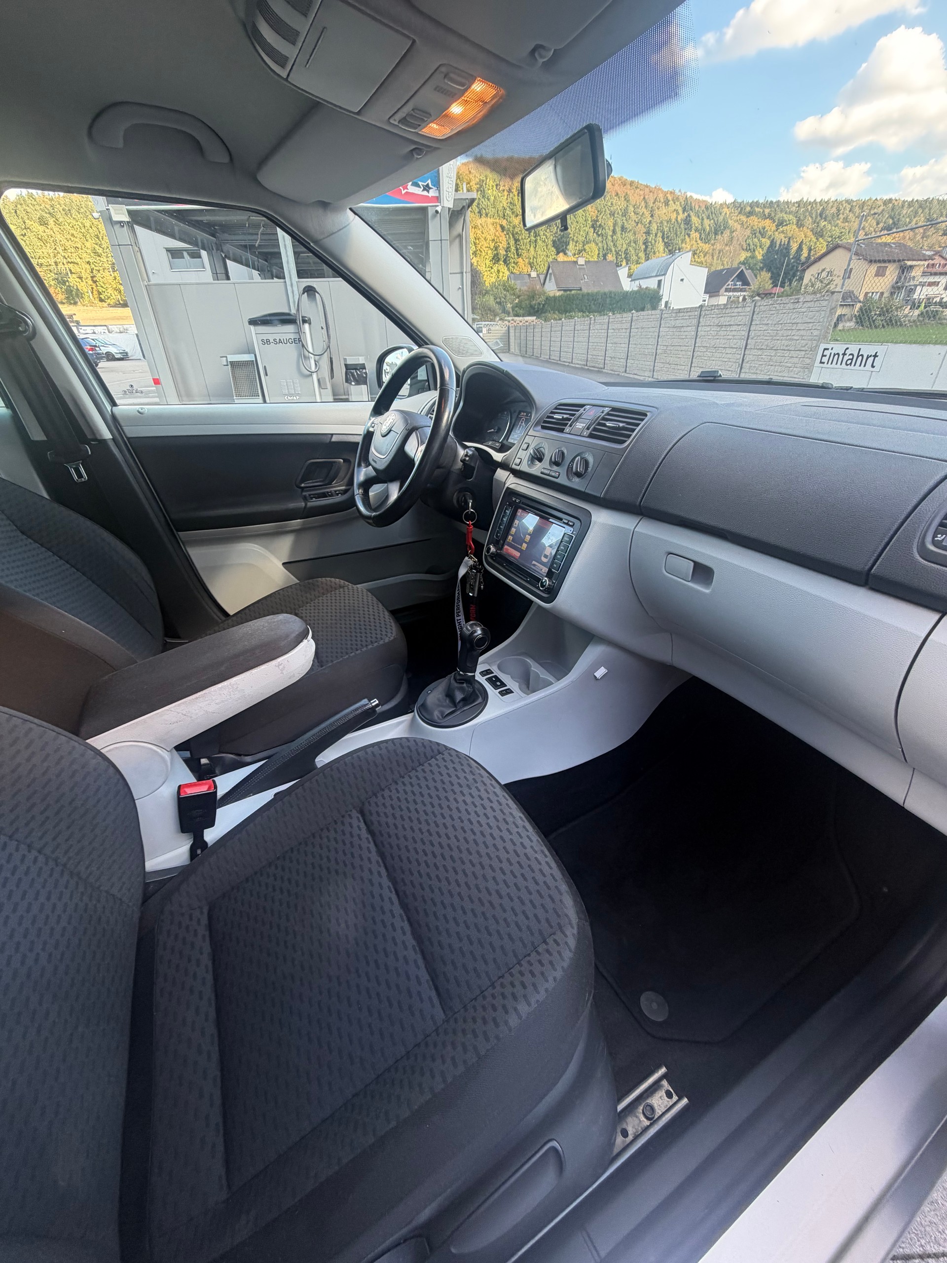 SKODA Fabia 1.2 TSI Ambiente DSG-image-5