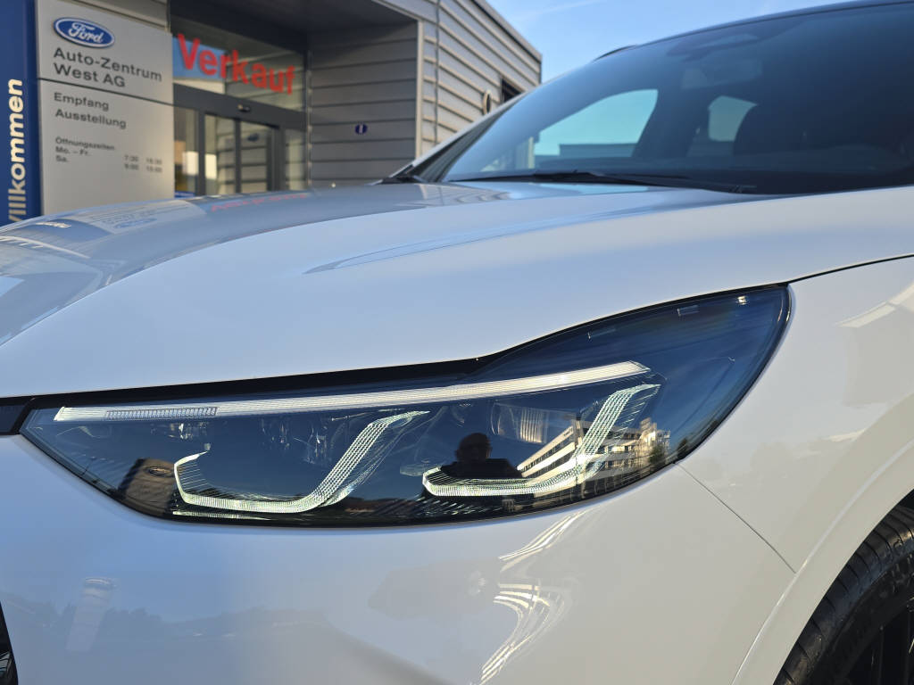 FORD Kuga 2.5 Plug-in Hybrid ST-Line X-image-12