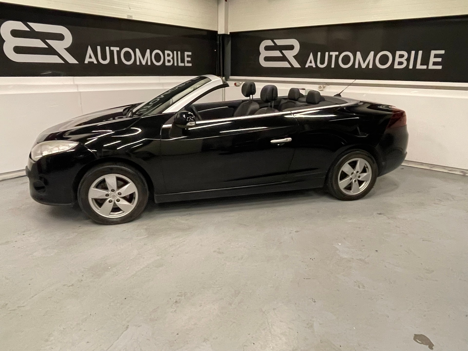 RENAULT Mégane CC 1.4 16V Turbo Dynamique-image-2