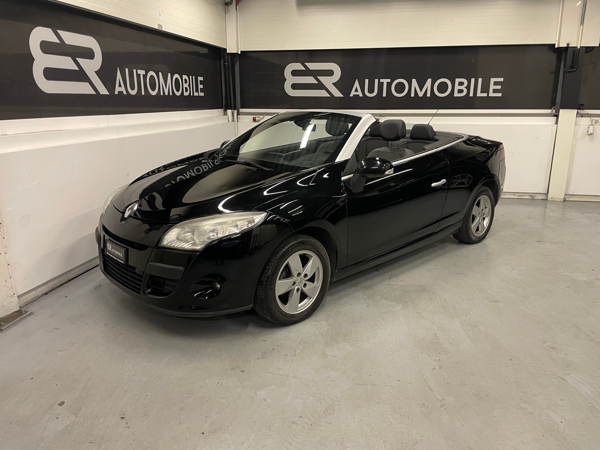RENAULT Mégane CC 1.4 16V Turbo Dynamique-image-0