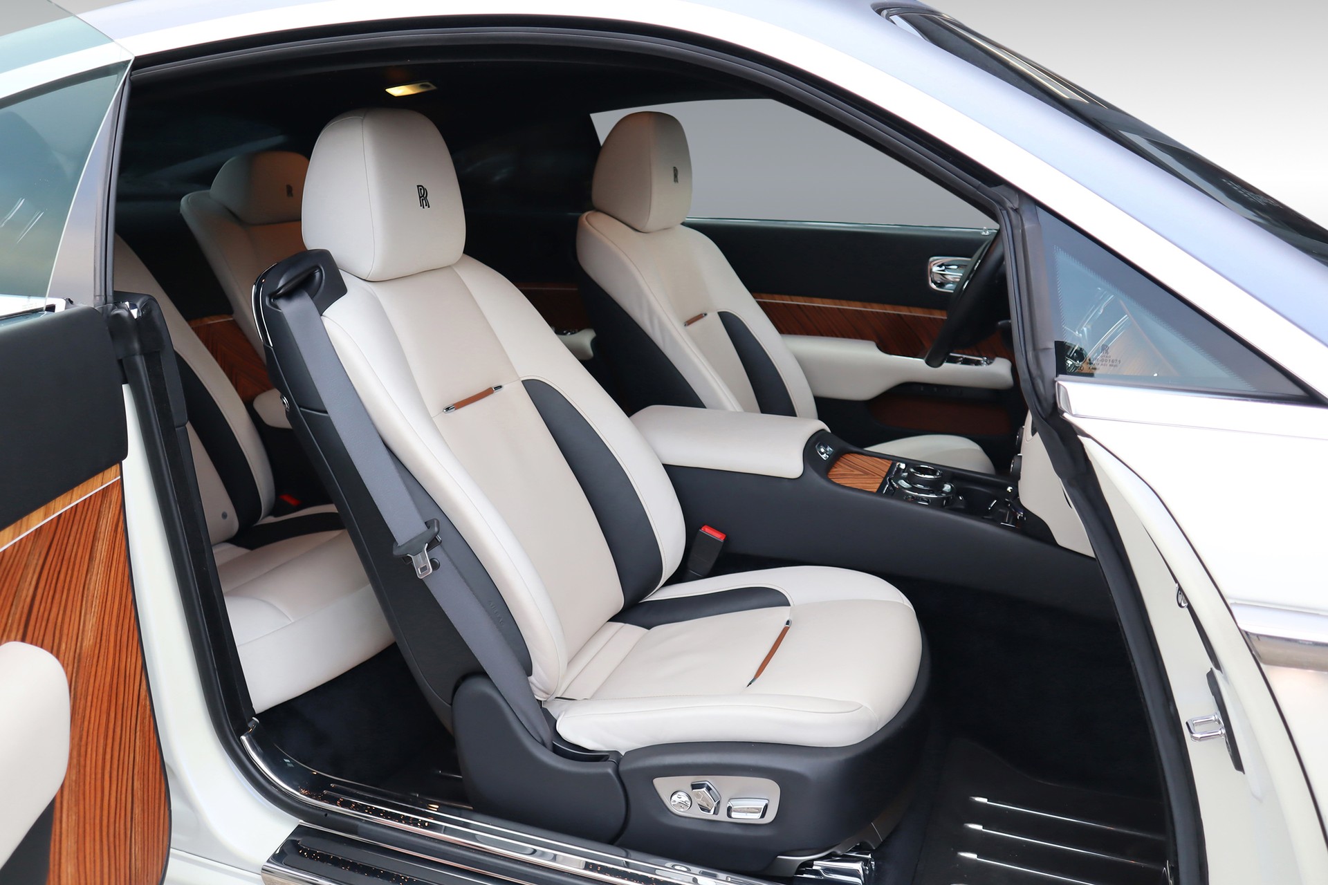 ROLLS-ROYCE Wraith 6.6 V12-image-13