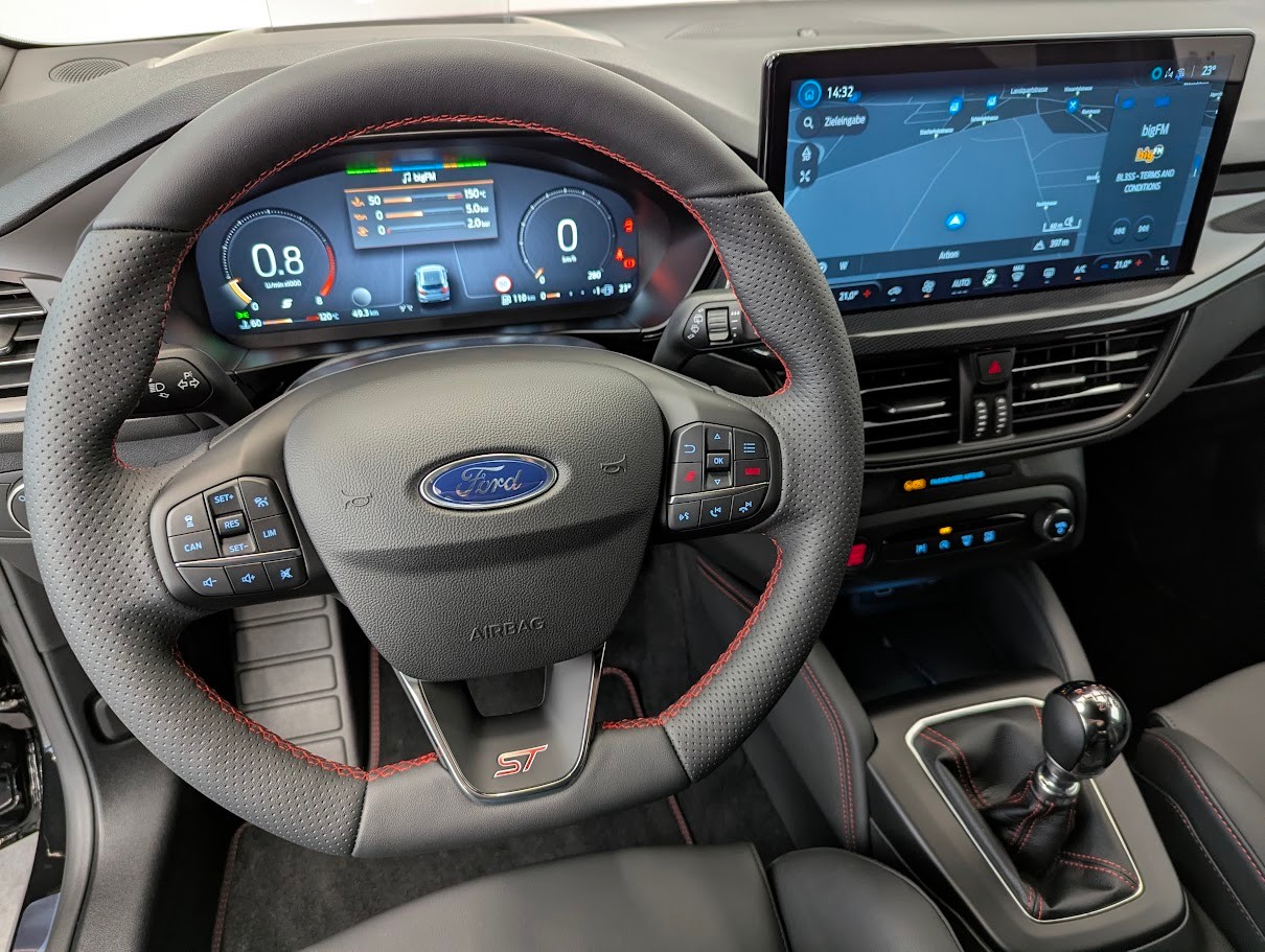FORD Focus 2.3 EcoB ST X 6-Gang Hand *NEUWAGEN MIT TAGESZUL. 5J GAR B&O NAVI HEAD-UP PIXEL-LED ASSISTS*-image-6