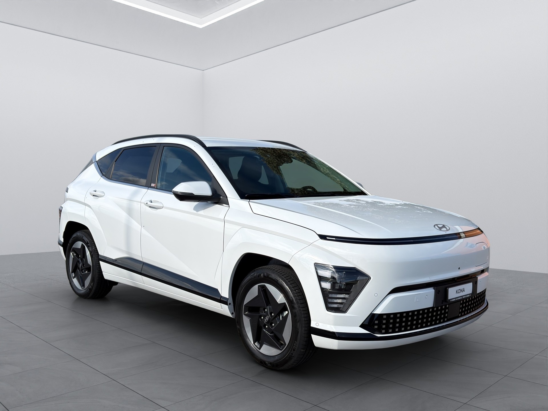 HYUNDAI Kona EV 65.4 kWh Amplia-image-6