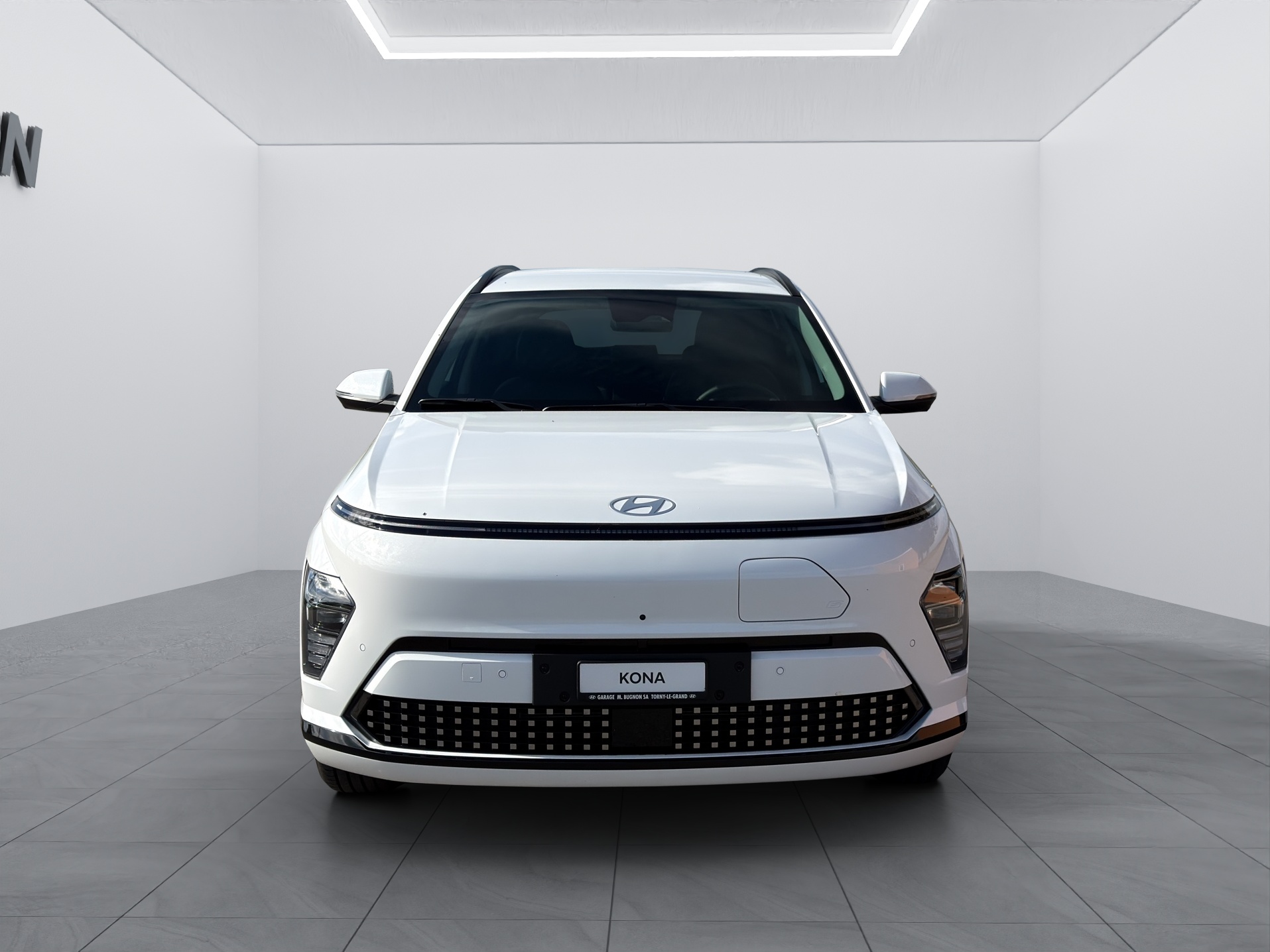 HYUNDAI Kona EV 65.4 kWh Amplia-image-1