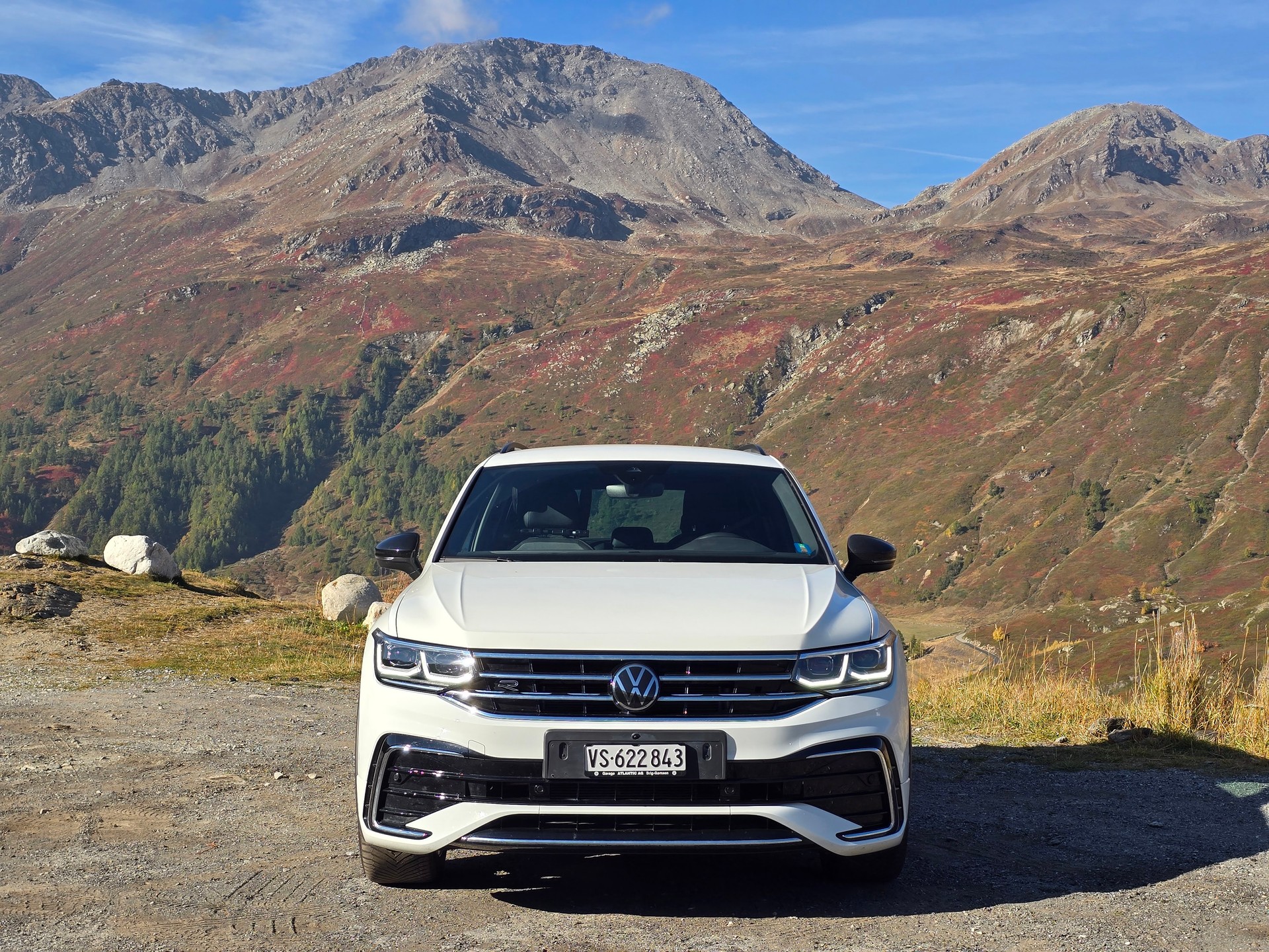 VW 1.5 TSI R-Line 2WD-image-1