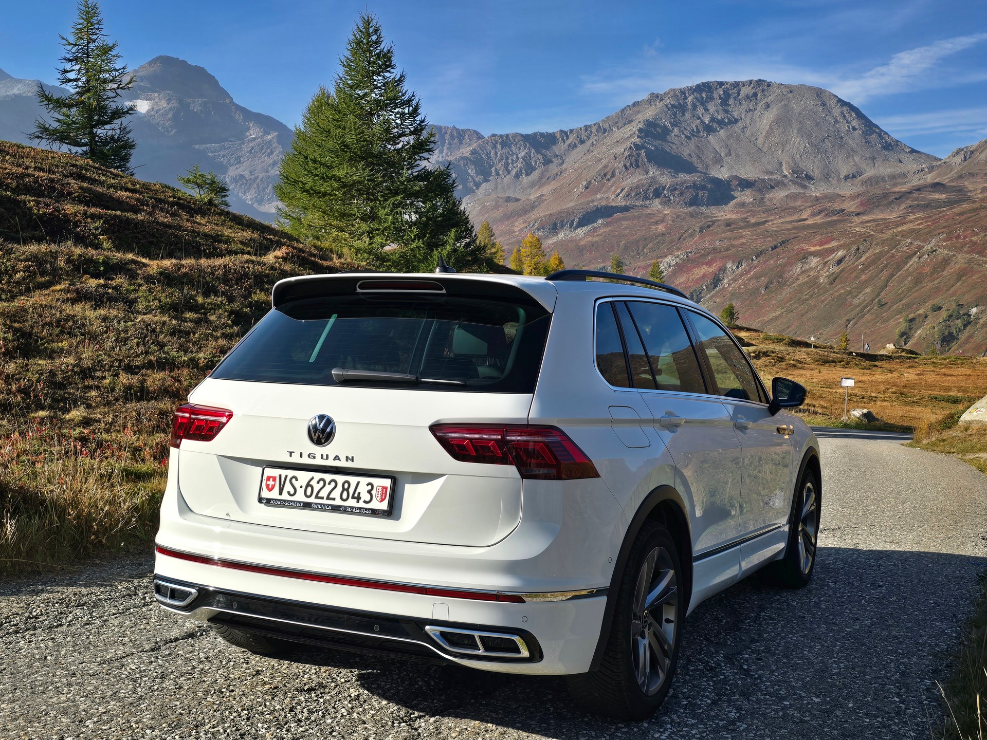 VW 1.5 TSI R-Line 2WD-image-2