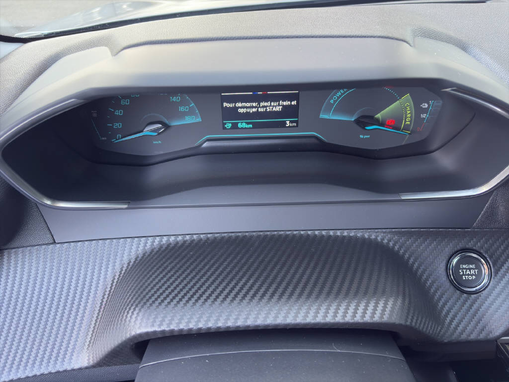 PEUGEOT 208 e-Business-image-5