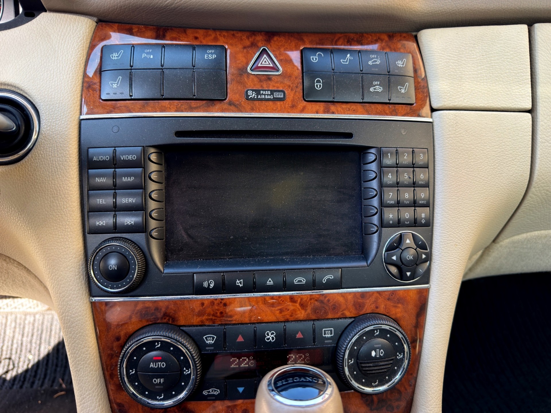 MERCEDES-BENZ CLK 500 Elégance 7G-Tronic-image-19