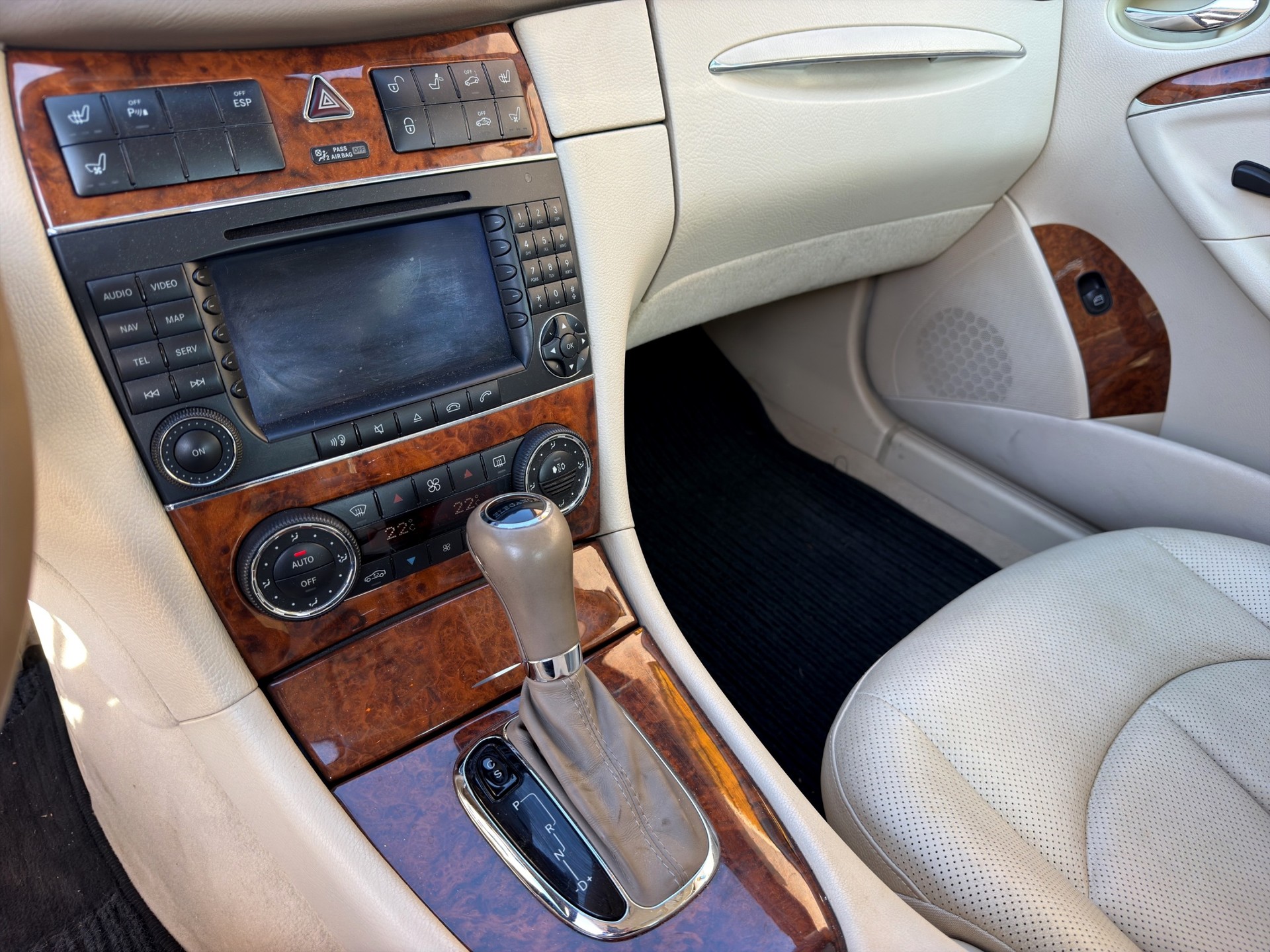 MERCEDES-BENZ CLK 500 Elégance 7G-Tronic-image-20