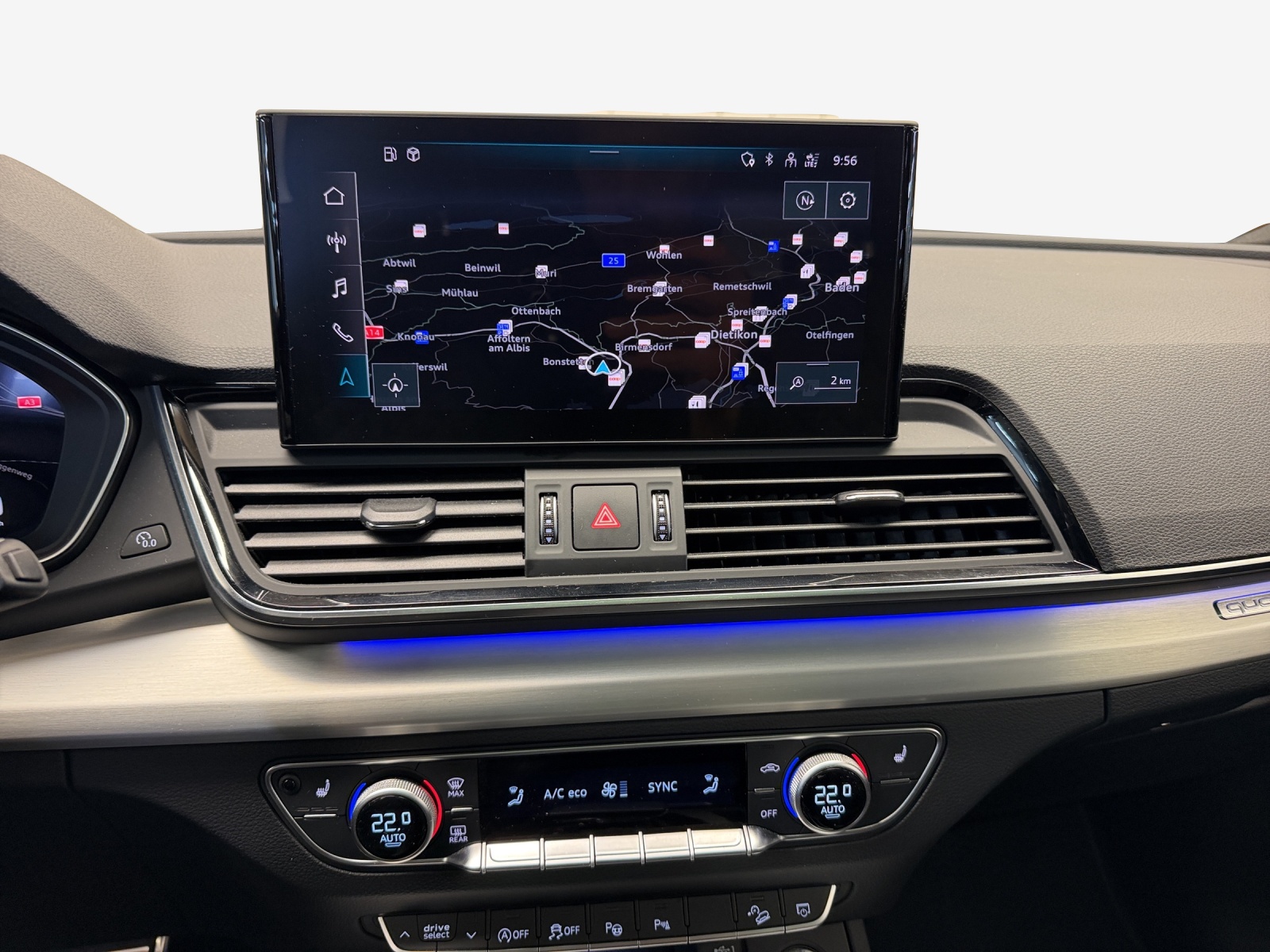 AUDI Q5 40 TDI Black Edition quattro S-tronic-image-10