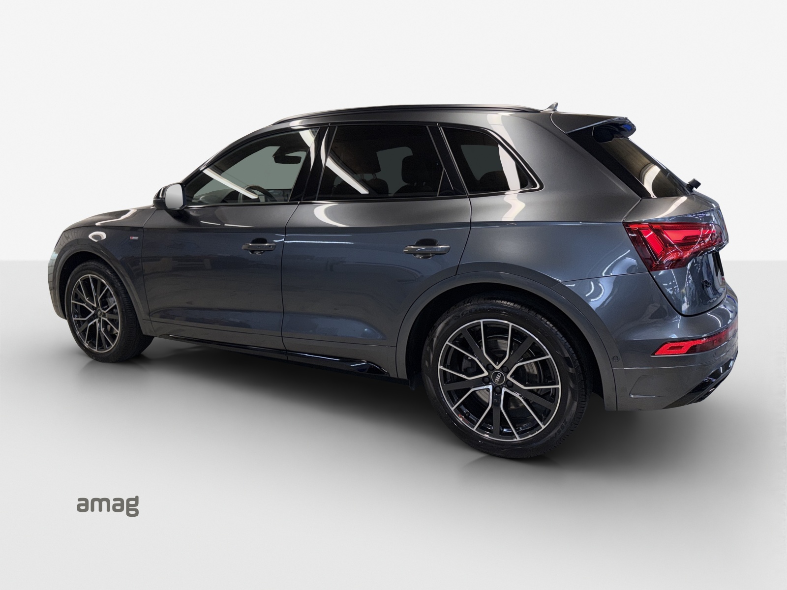 AUDI Q5 40 TDI Black Edition quattro S-tronic-showroom-element-2