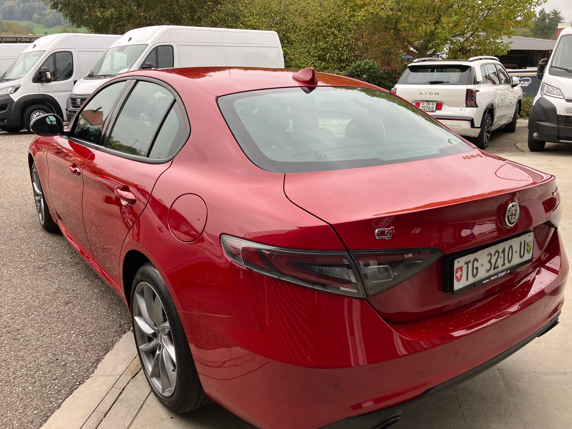 ALFA ROMEO Giulia 2.0 Ti 19 Zoll Sky Q4-image-2