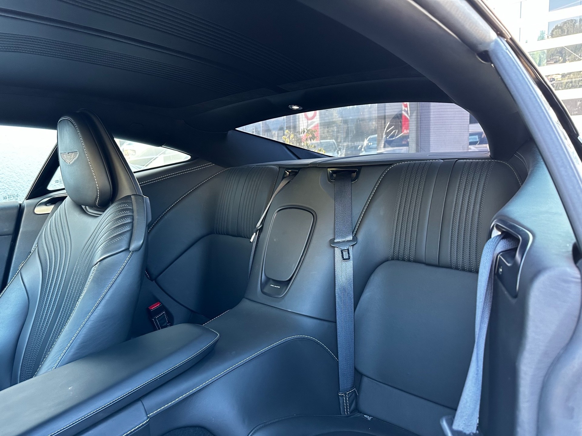 ASTON MARTIN DB11 V12 Launch Edition Touchtronic 3-image-11