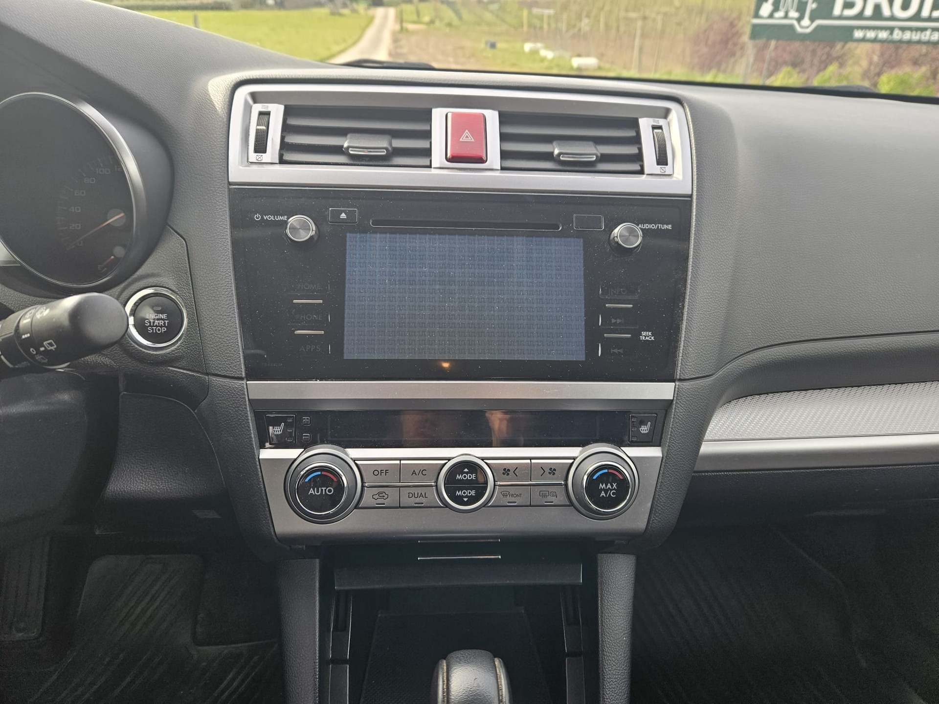 SUBARU Outback Legacy 2.0D Swiss AWD Automat.-image-13