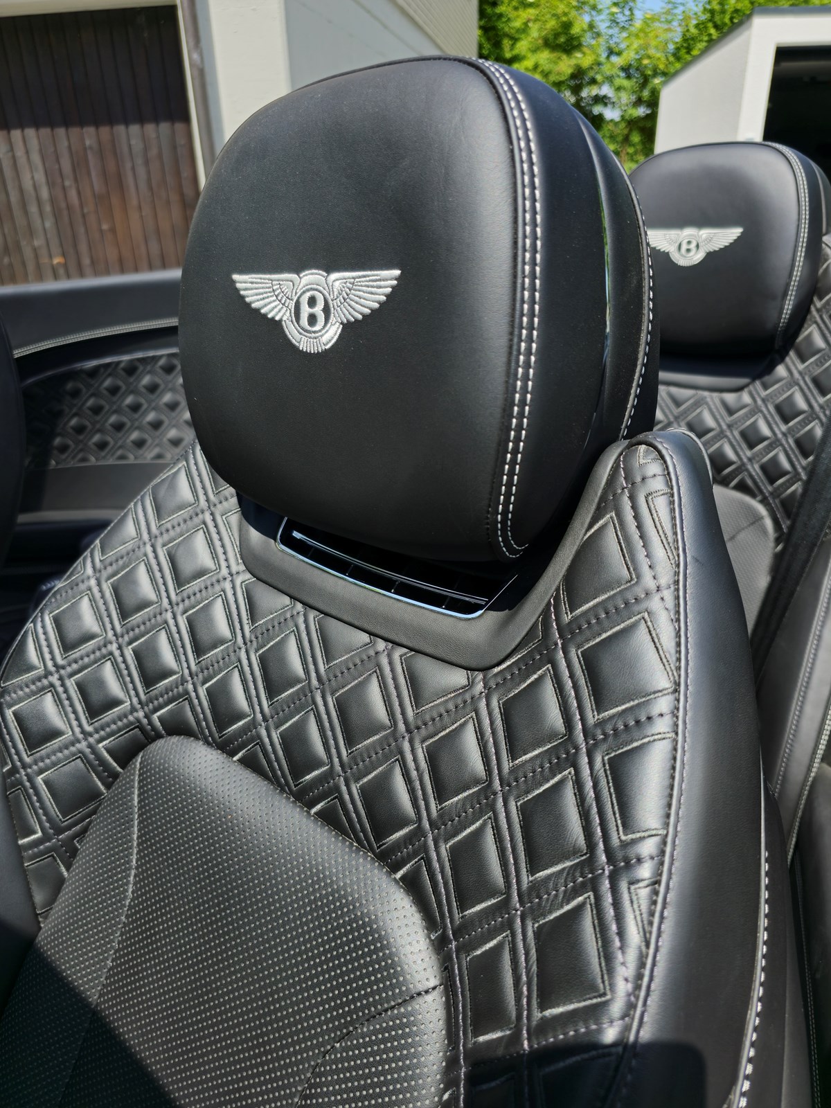 BENTLEY Continental GTC 4.0 V8 Mulliner-image-3