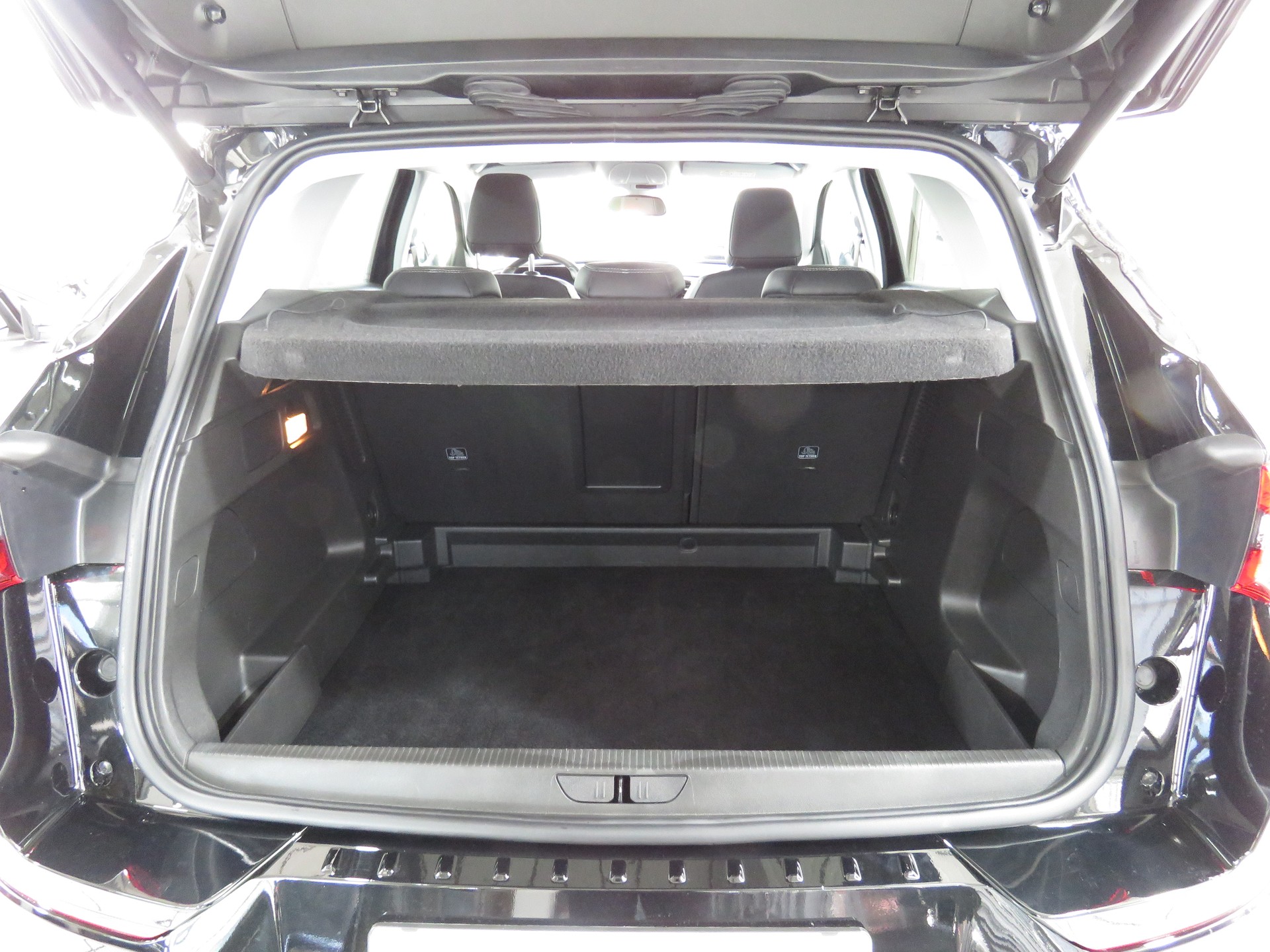 OPEL Grandland 1.2i TP Blitz Automatik-image-9
