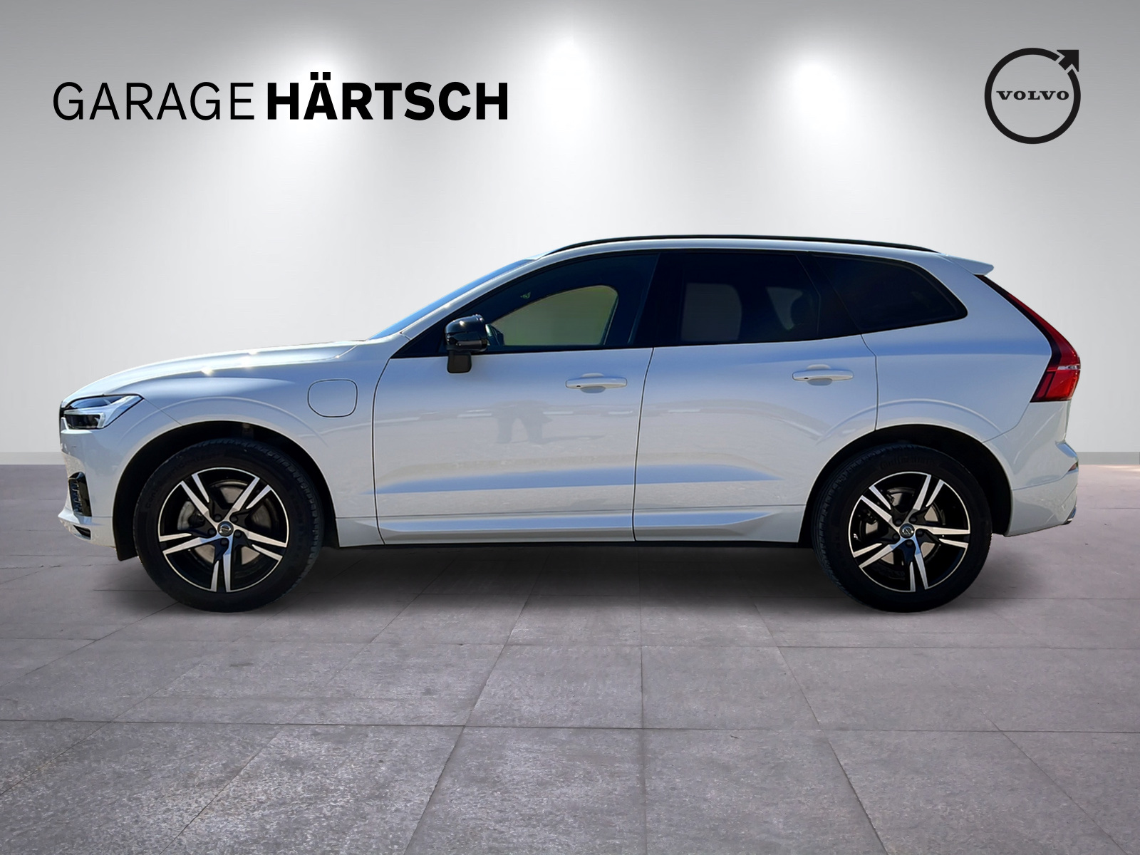 VOLVO XC60 2.0 T6 TE R-Design eAWD-image-1