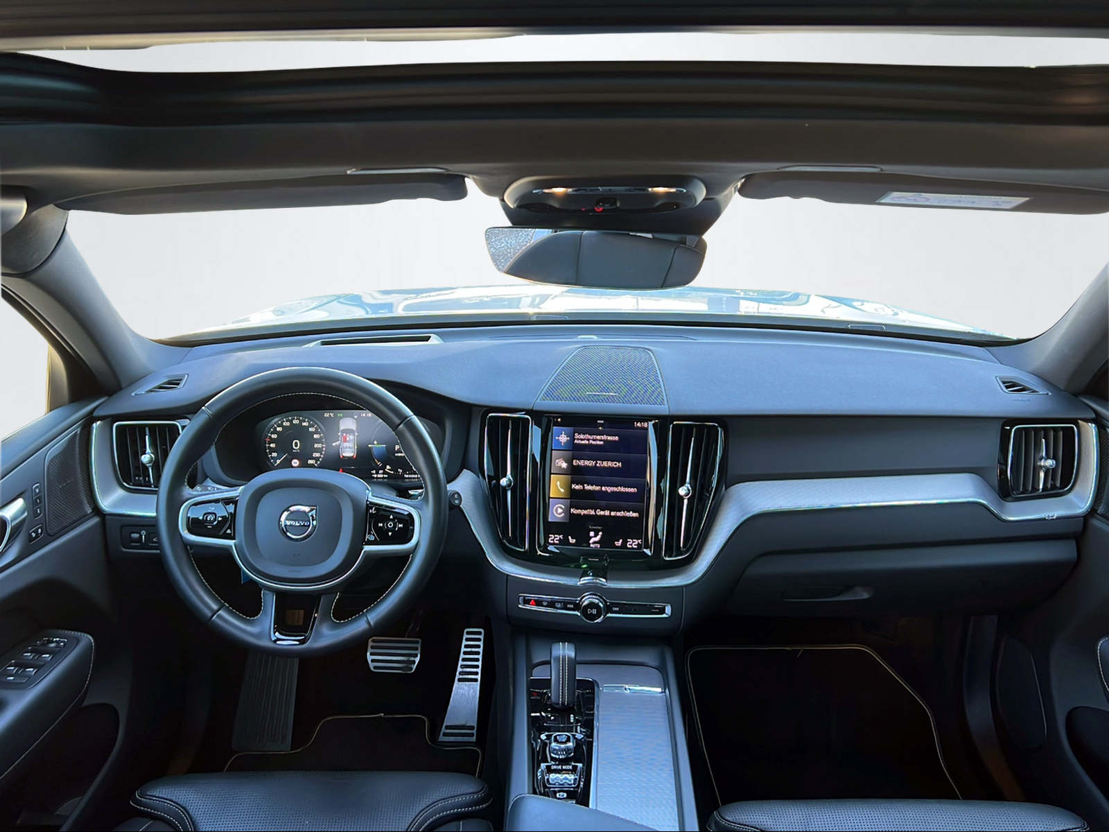 VOLVO XC60 2.0 T6 TE R-Design eAWD-image-11