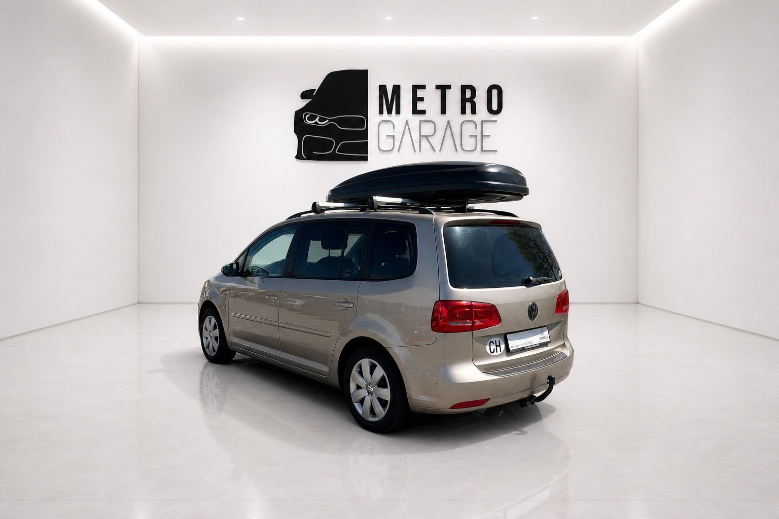 VW Touran 2.0 TDI BMT Comfortline DSG-image-2