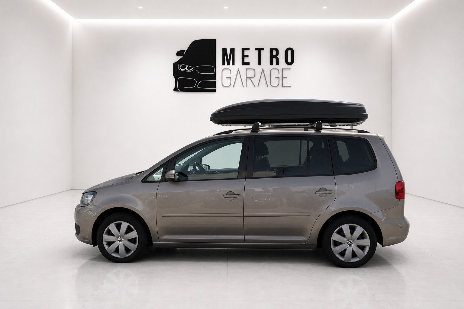 VW Touran 2.0 TDI BMT Comfortline DSG-image-1