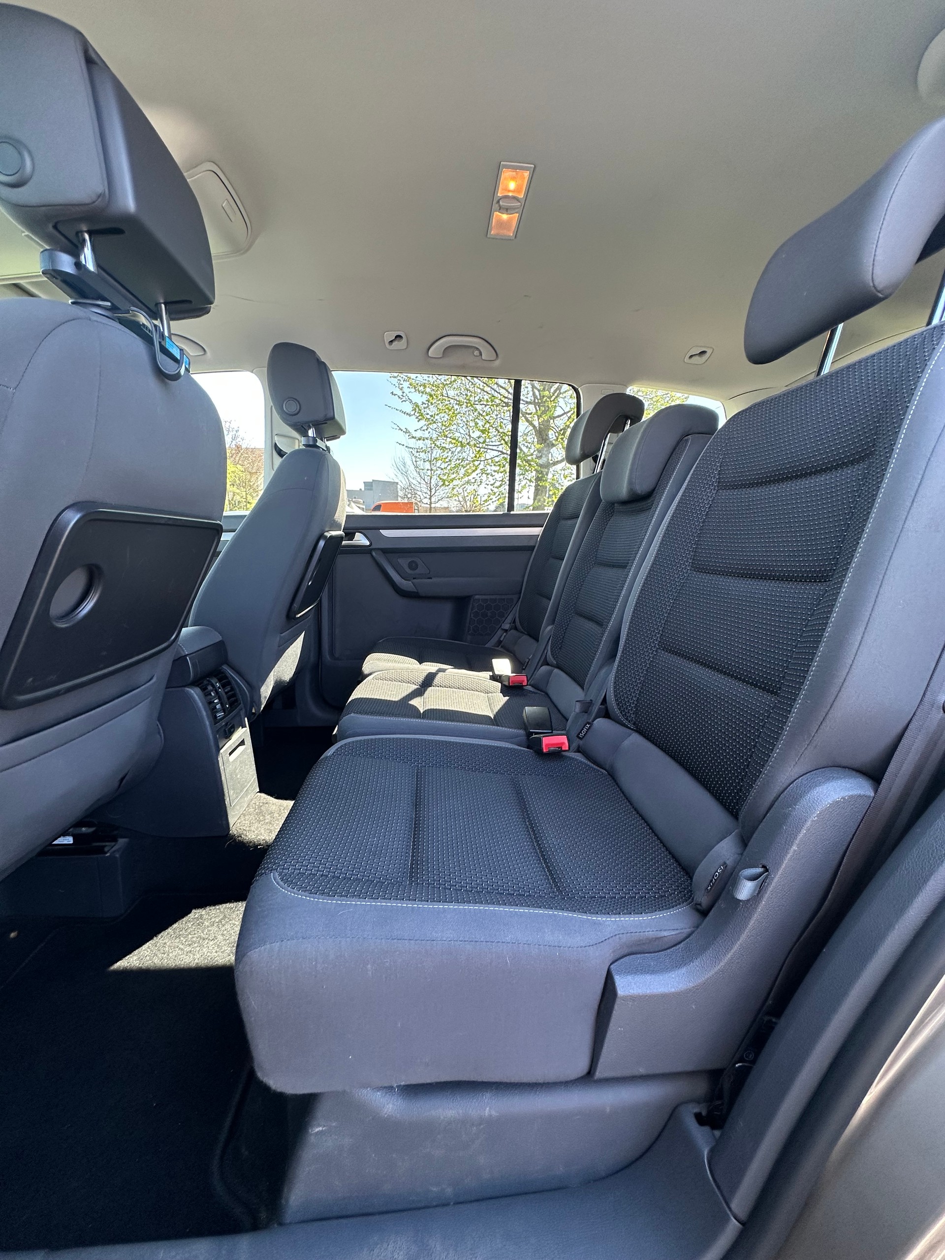 VW Touran 2.0 TDI BMT Comfortline DSG-image-8