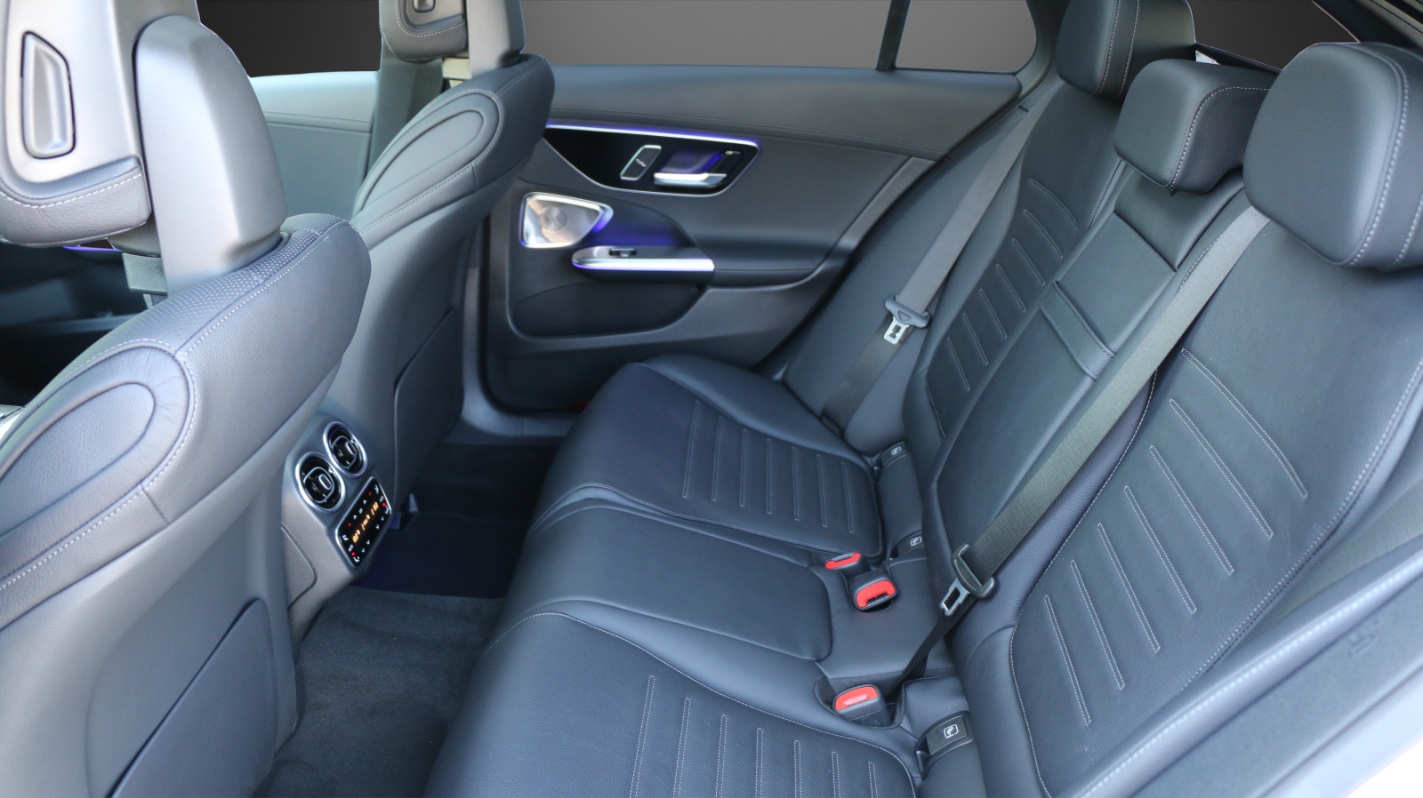MERCEDES-BENZ C 220 d T 4 Matic Swiss Star-image-10