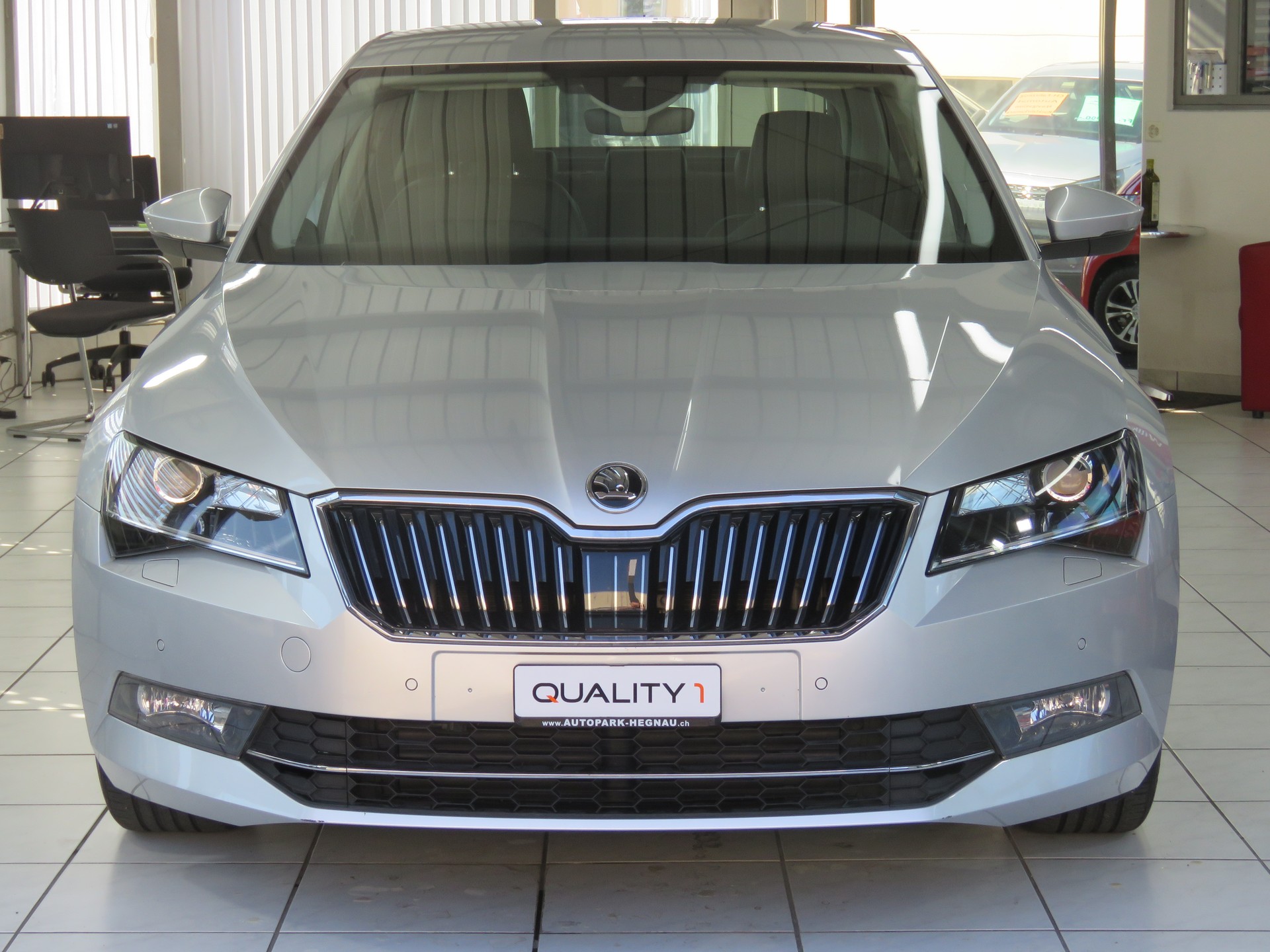 SKODA Superb 1.8 TSI Style DSG (Automat)-image-1