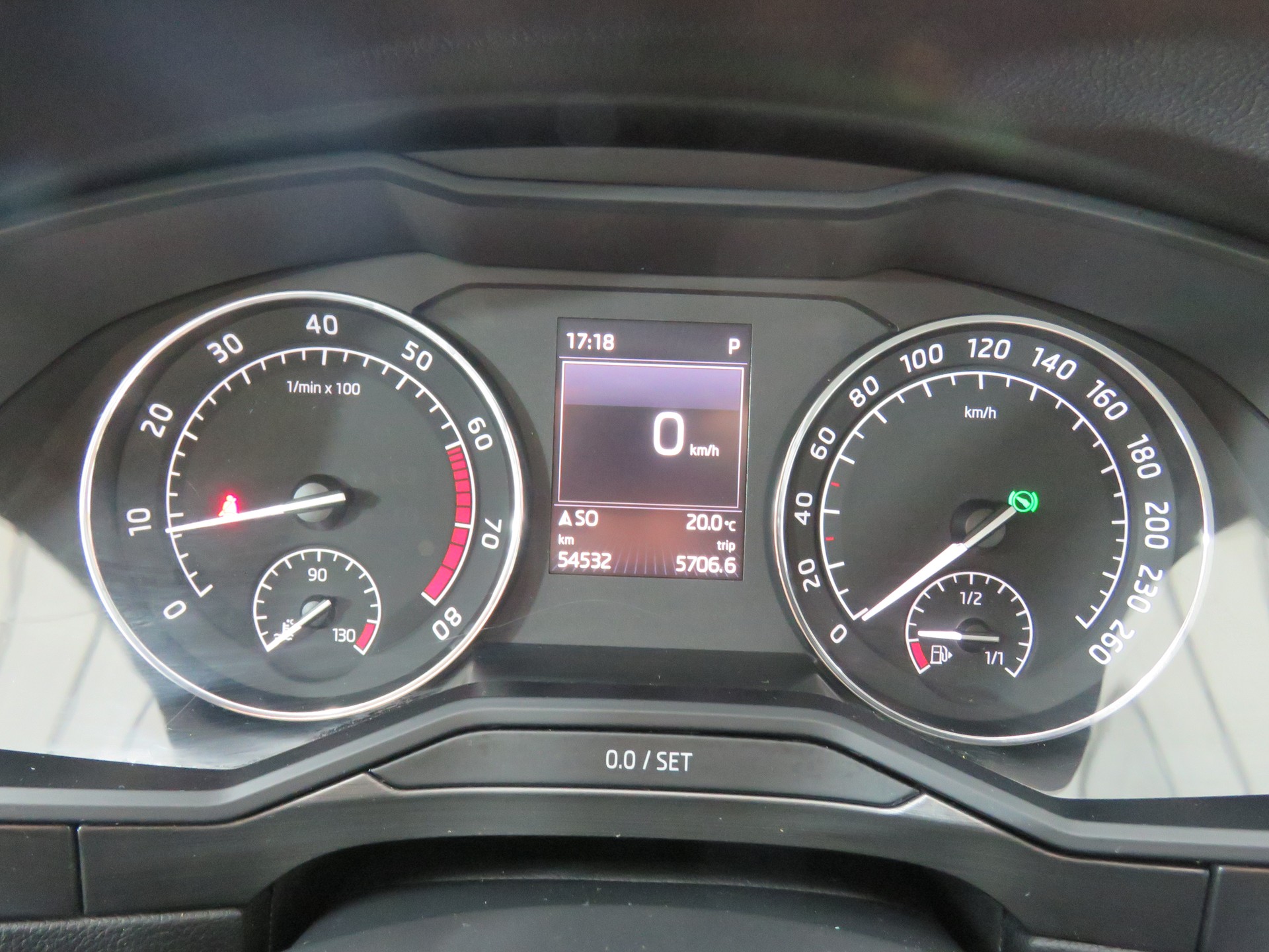 SKODA Superb 1.8 TSI Style DSG (Automat)-image-14