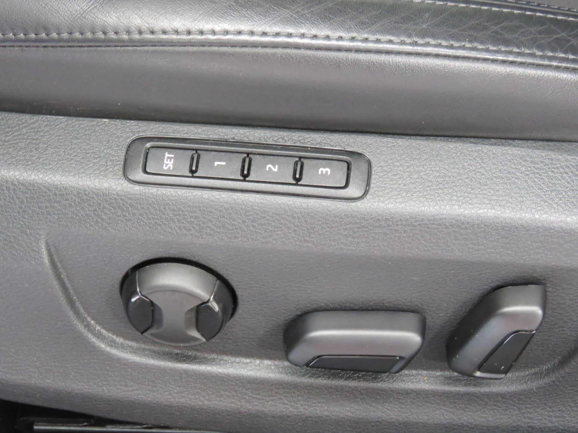 SKODA Superb 1.8 TSI Style DSG (Automat)-image-20