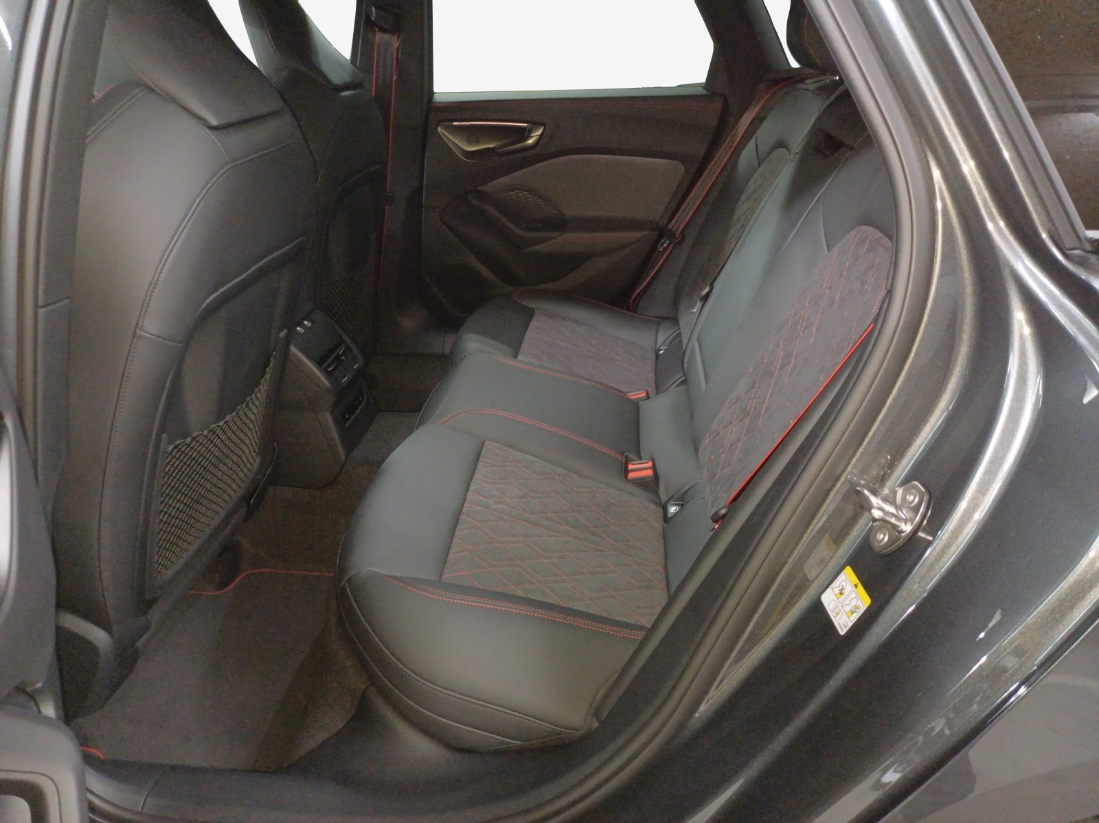 AUDI S5 Avant TFSI quattro S tronic-image-11