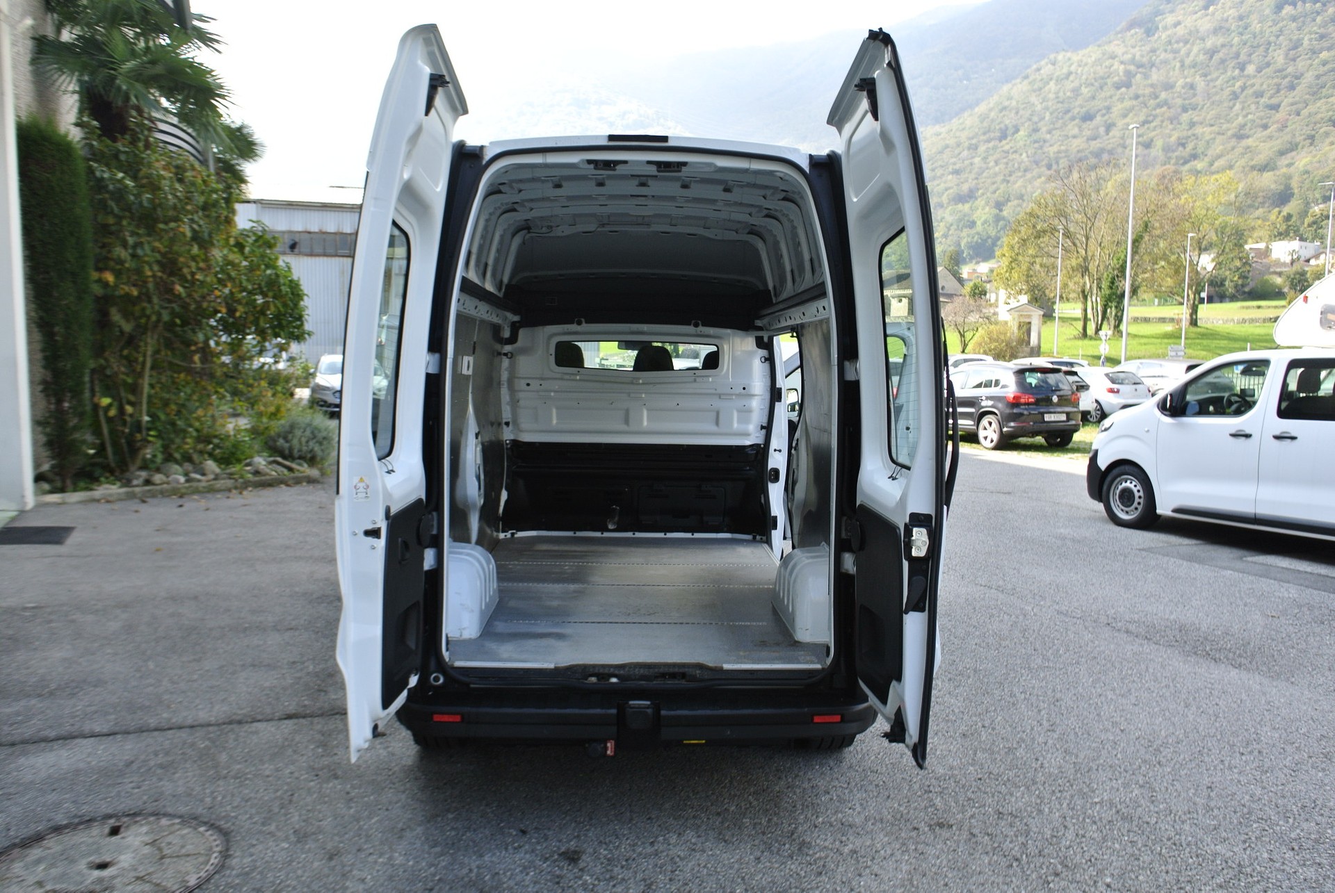 RENAULT Trafic 2.0 Blue dCi 150 3.5t Advance L2H2 IP-image-19