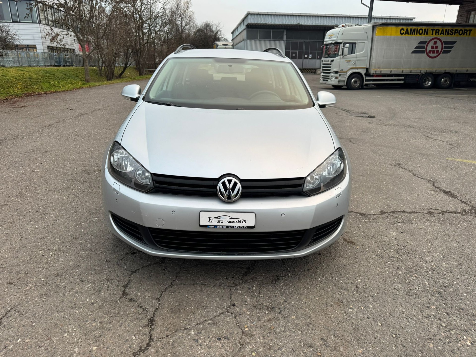 VW Golf Variant 1.6 TDI BMT Trendline DSG-image-0