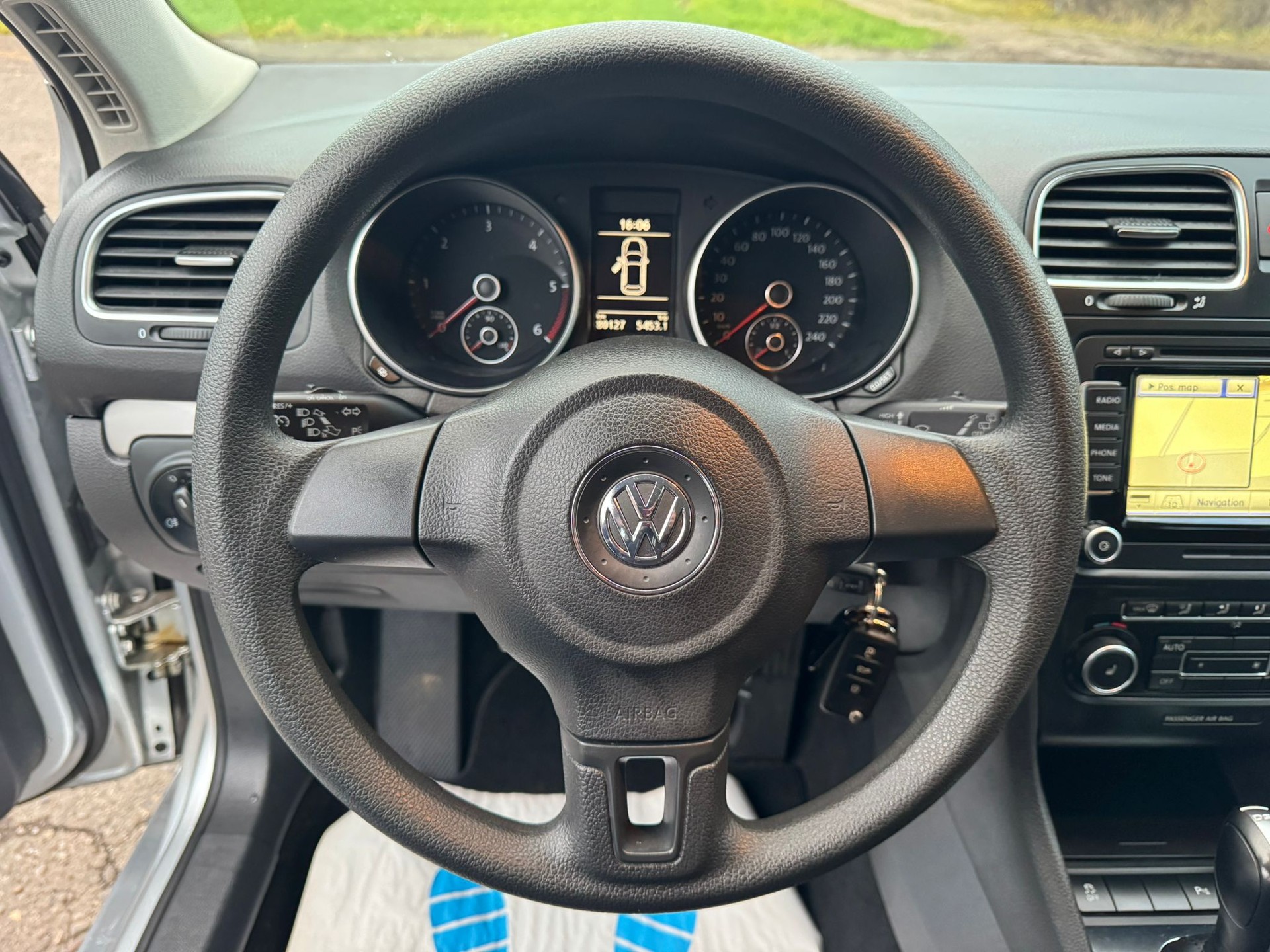 VW Golf Variant 1.6 TDI BMT Trendline DSG-image-15