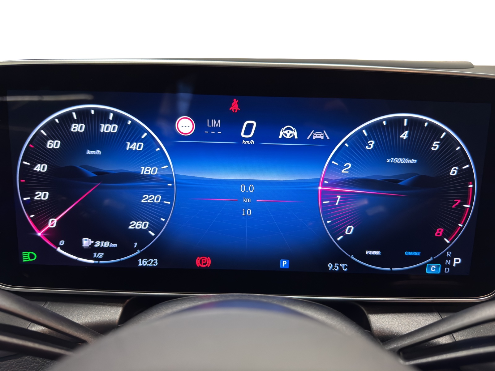 MERCEDES-BENZ GLC 300 4Matic 9G-Tronic-image-11