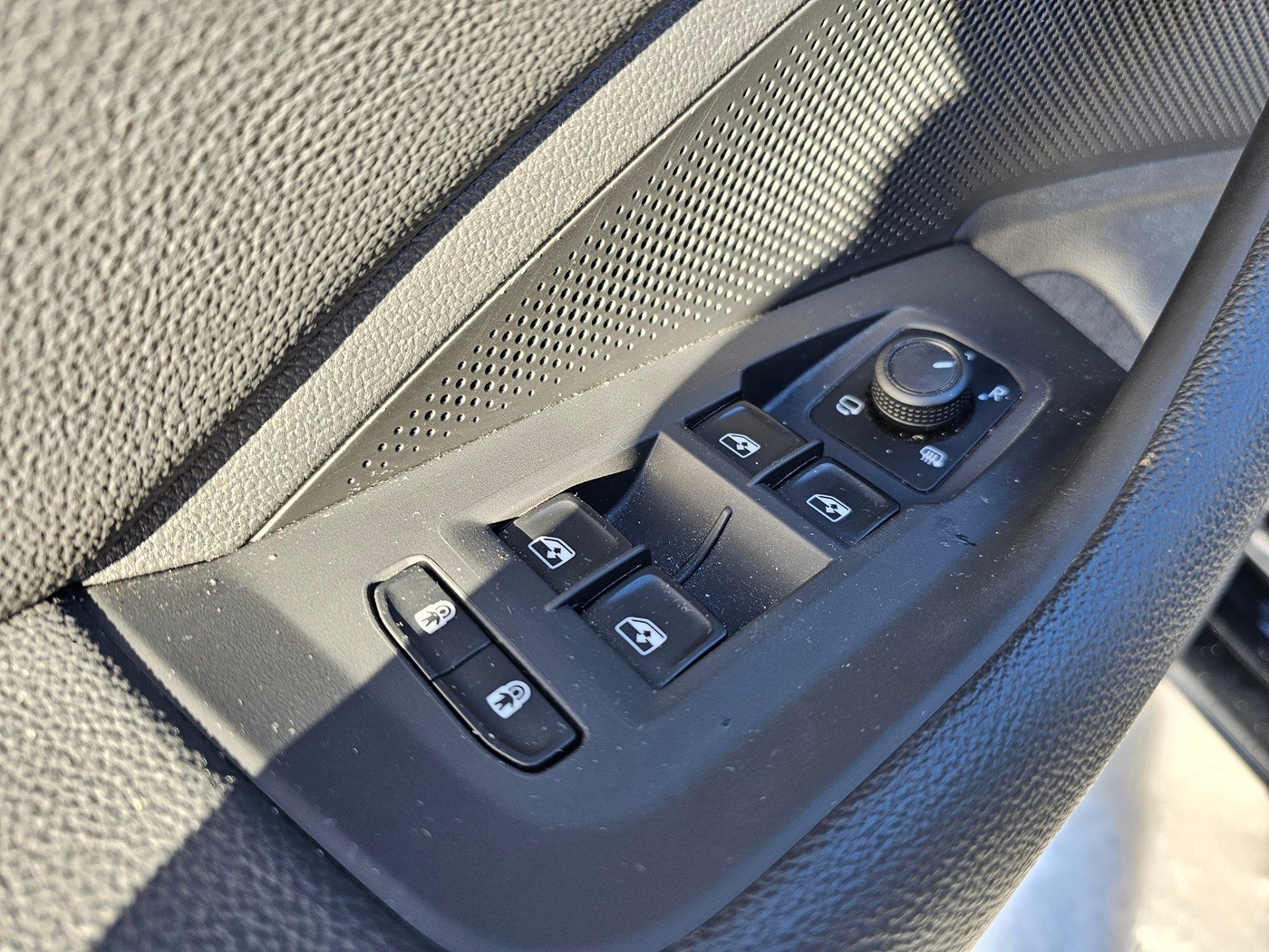 SKODA Superb Combi 2.0 TSI L&K 4x4 DSG-image-19
