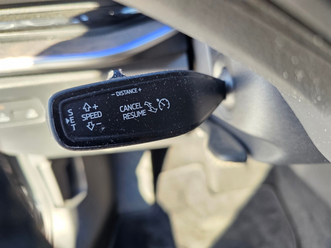 SKODA Superb Combi 2.0 TSI L&K 4x4 DSG-image-15