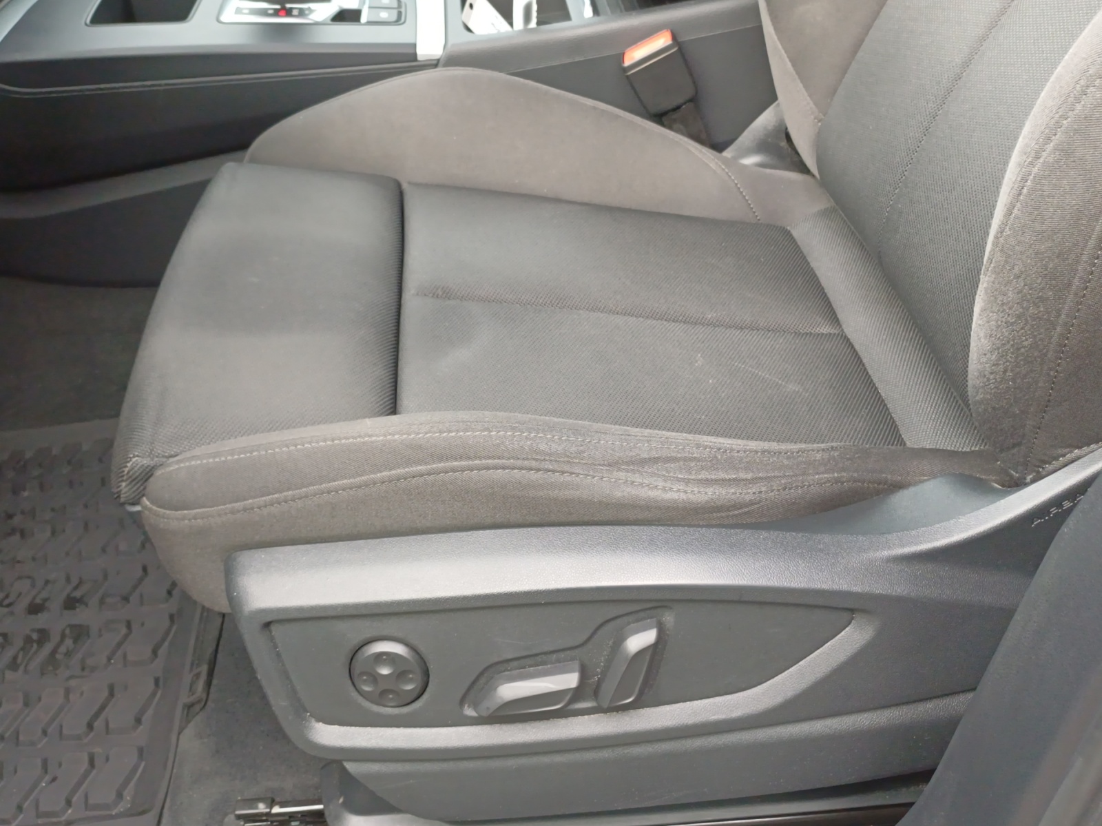 AUDI Q5 50 TDI advanced quattro tiptronic-image-15