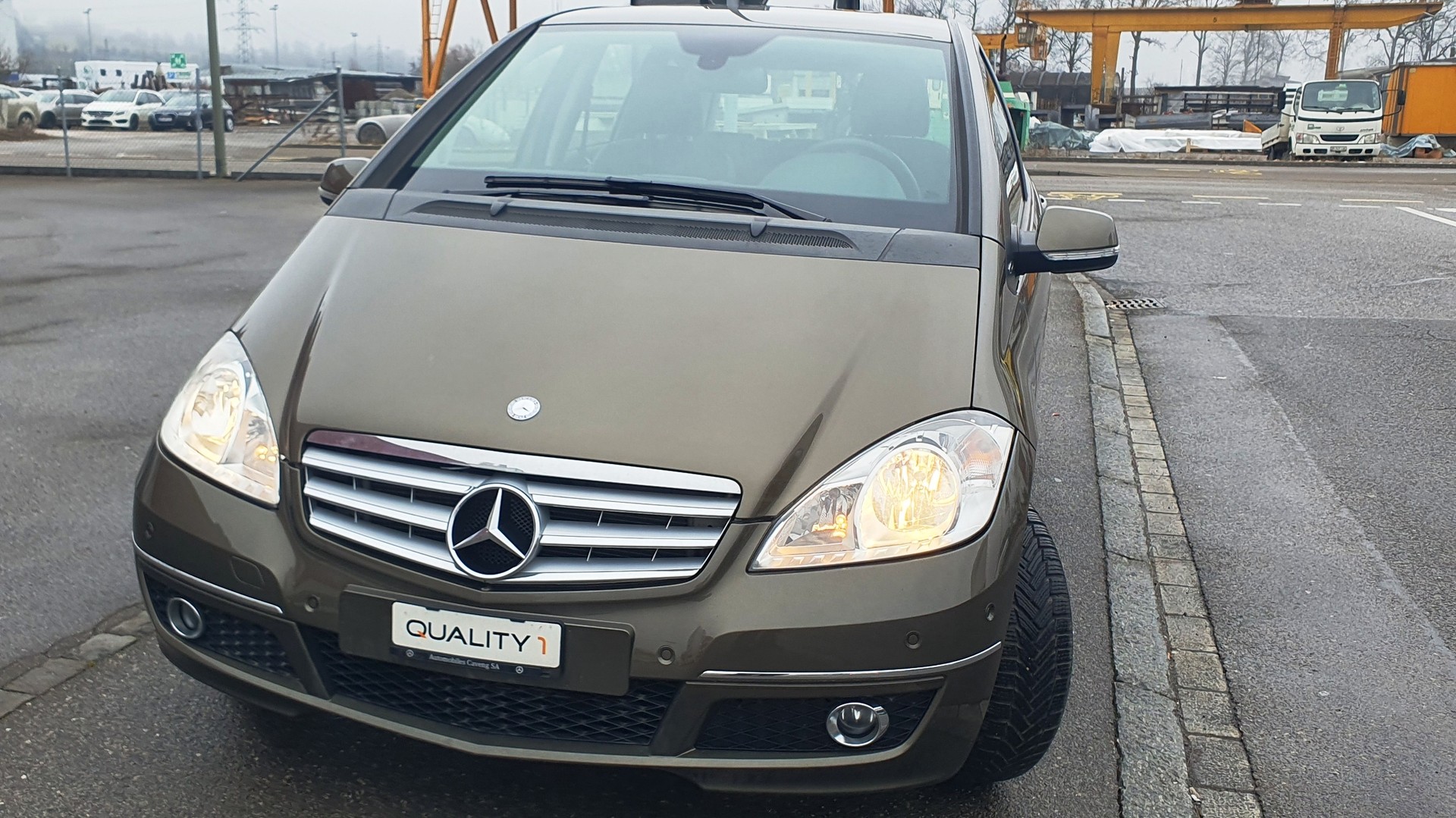 MERCEDES-BENZ A 170 Avantgarde Edition A-image-2